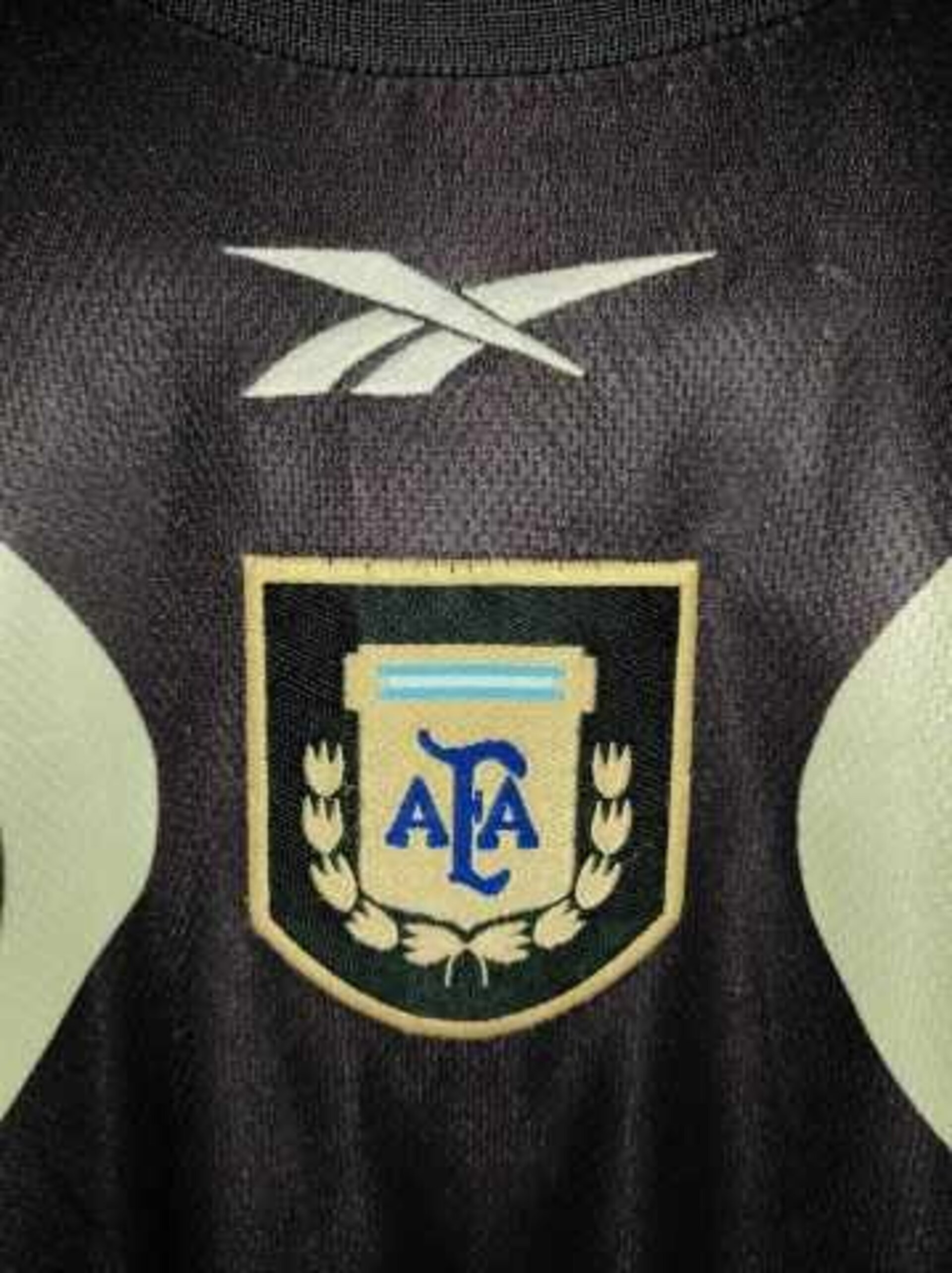 ARGENTINA 1999-2000 Goalkeeper Size 38/40 - 3