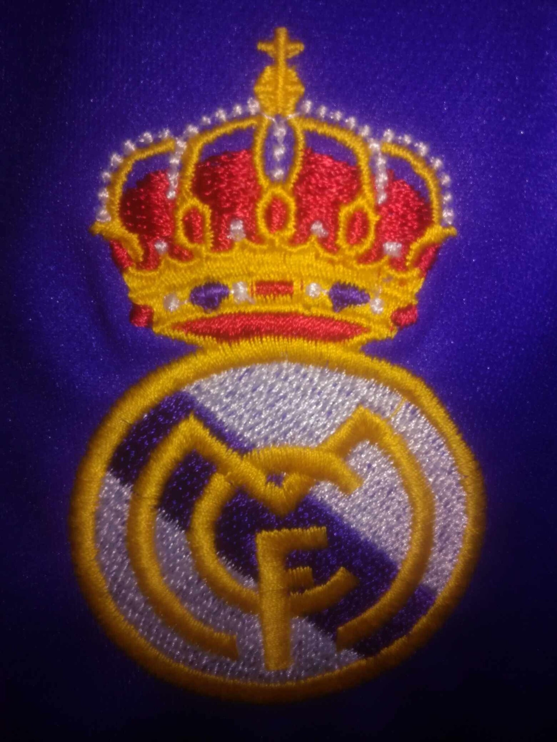 REAL MADRID 1994-1995 BNWT away L - 5