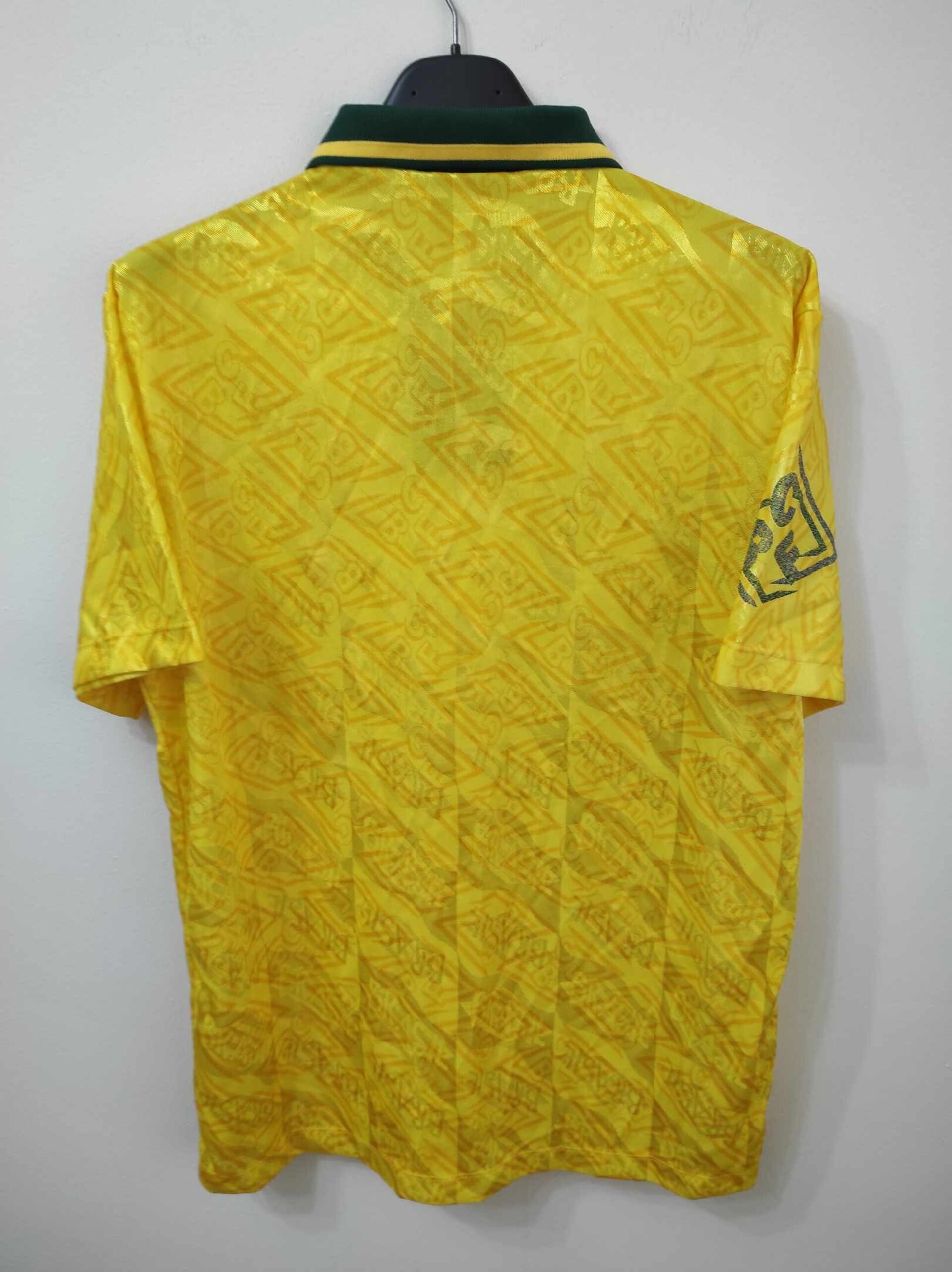 BRAZIL 1992-1993 Size G - 4