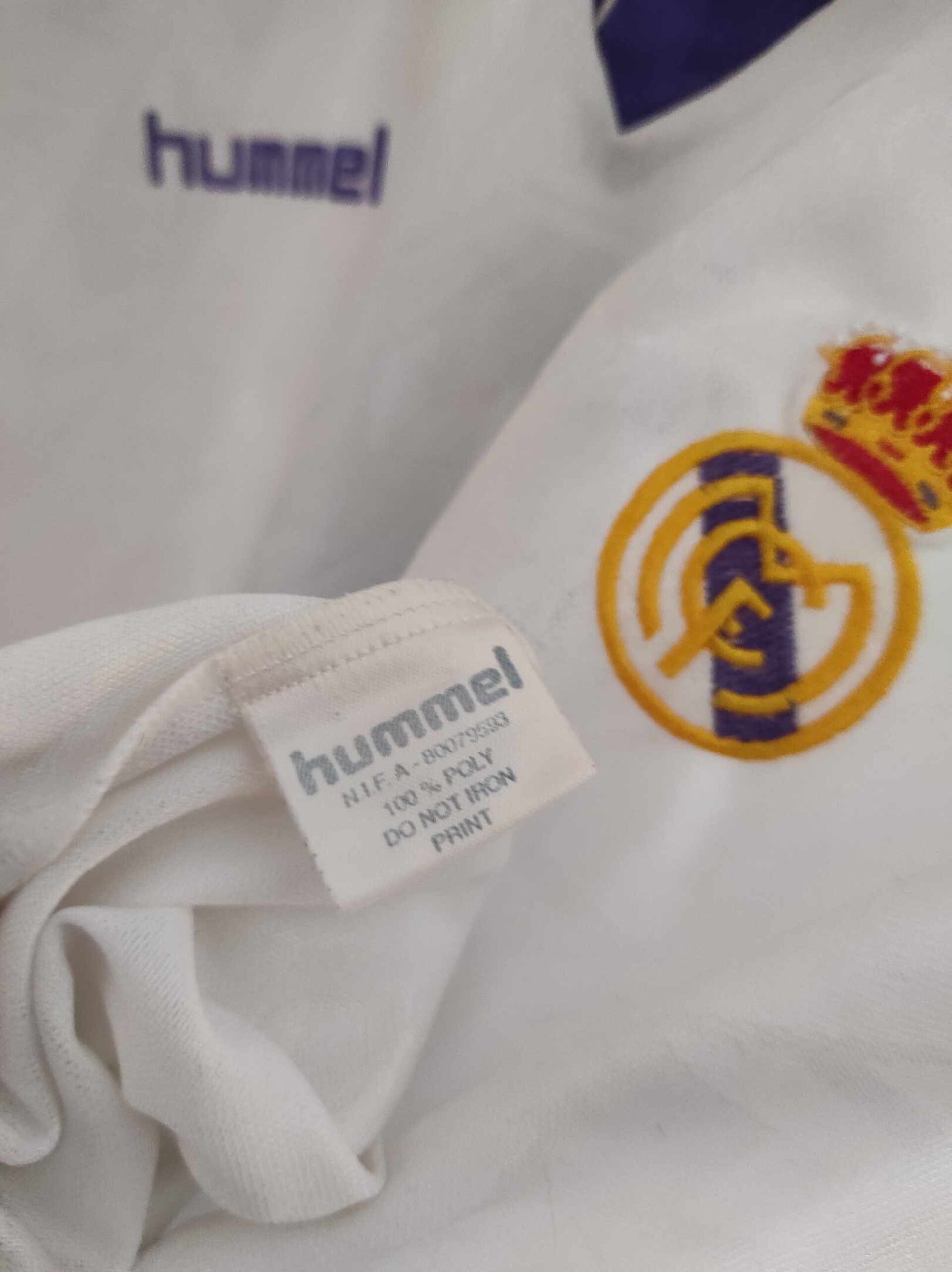 REAL MADRID 1993-1994 number 9 L - 3