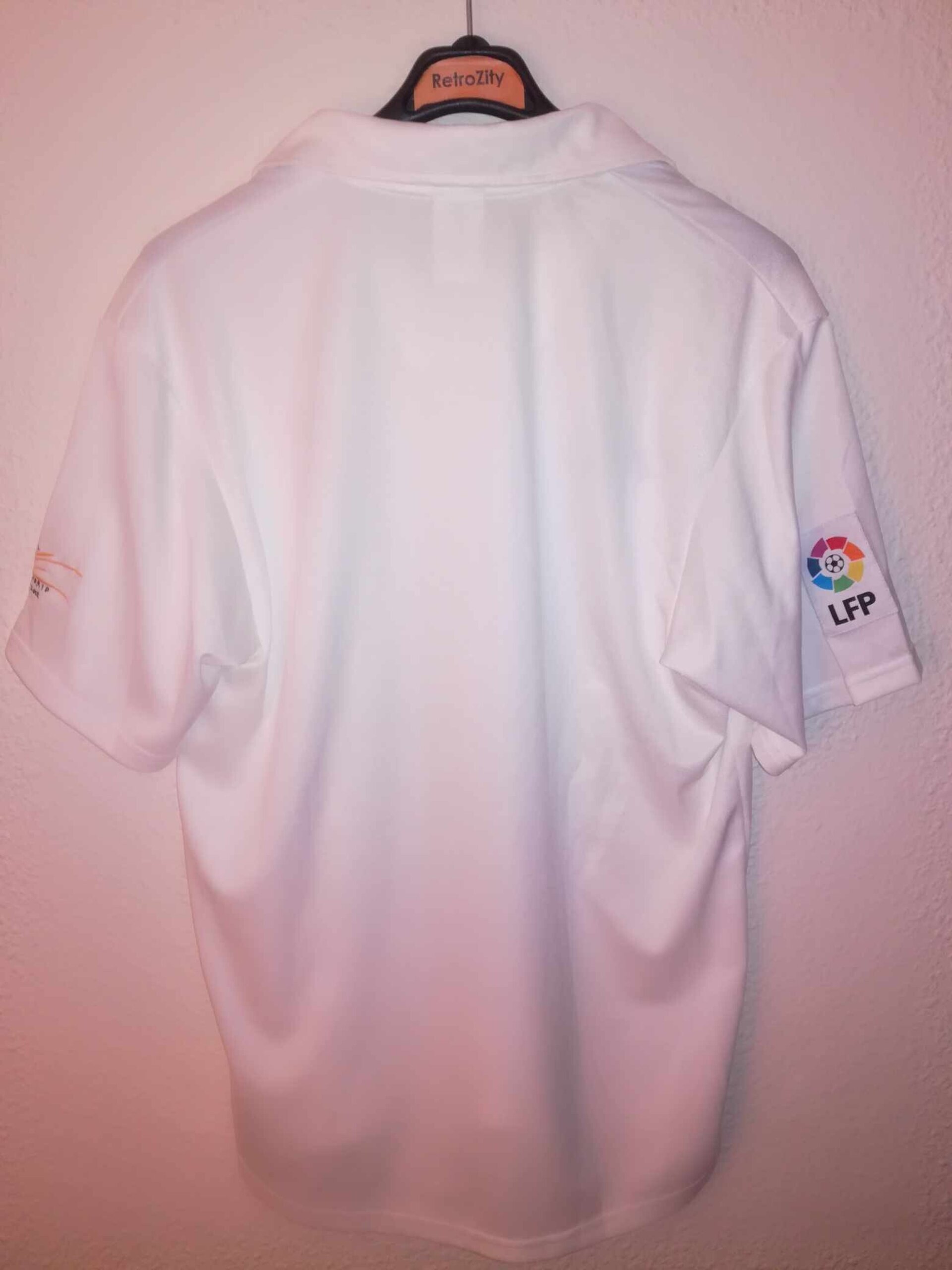 REAL MADRID 2001-2002 BNWT Centenario M - 4