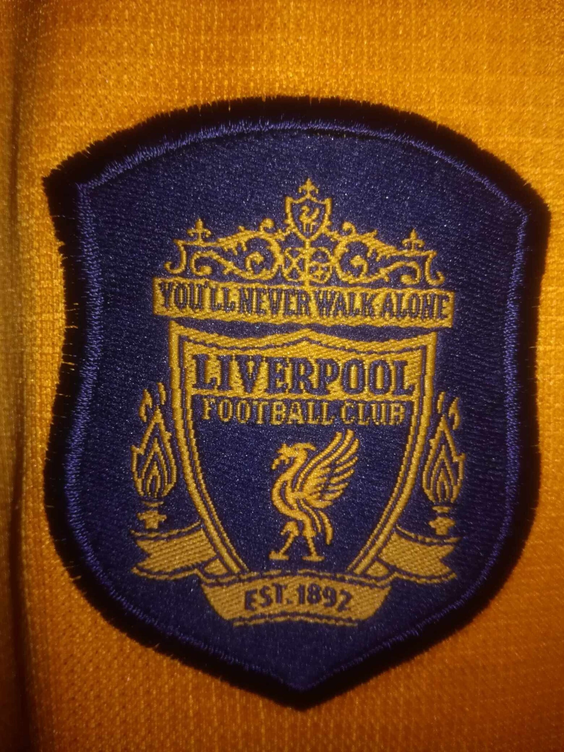 LIVERPOOL 2000-2001 away Size 42/44 - 2