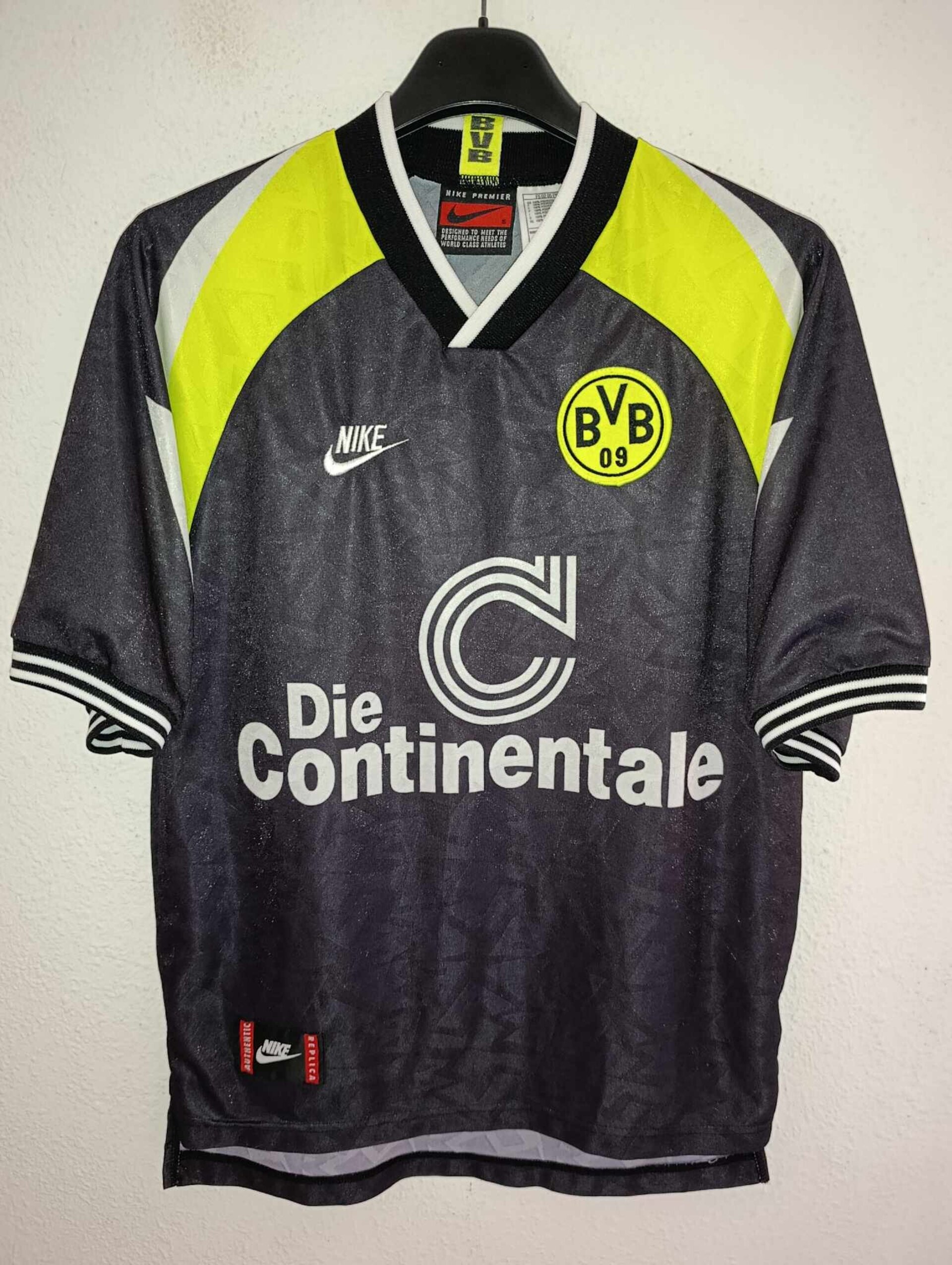 BORUSSIA DORTMUND 1995-1996 away S - 1