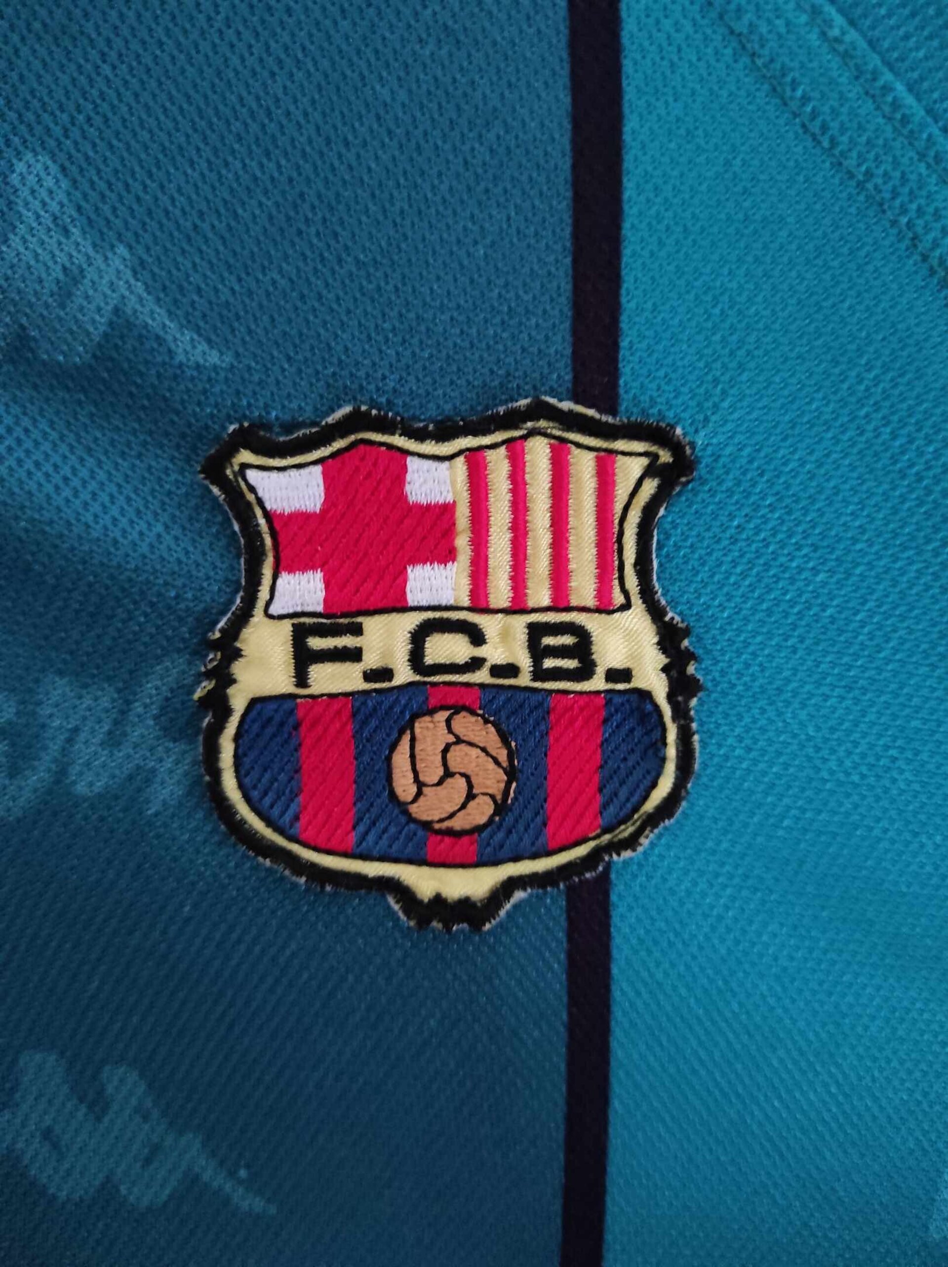 FC BARCELONA 1995-1996 away M - 4