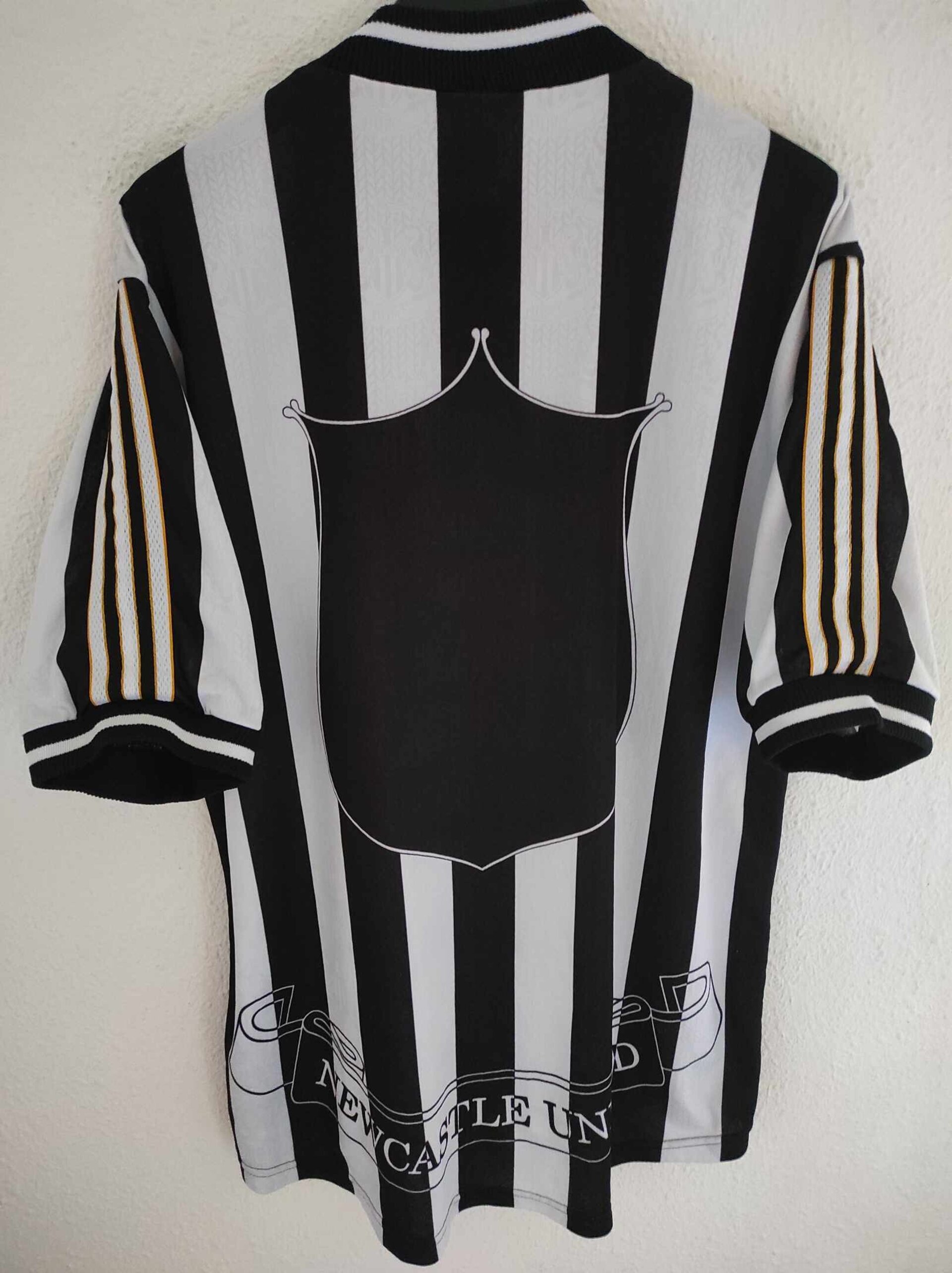 NEWCASTLE UNITED 1997-1998 L - 5