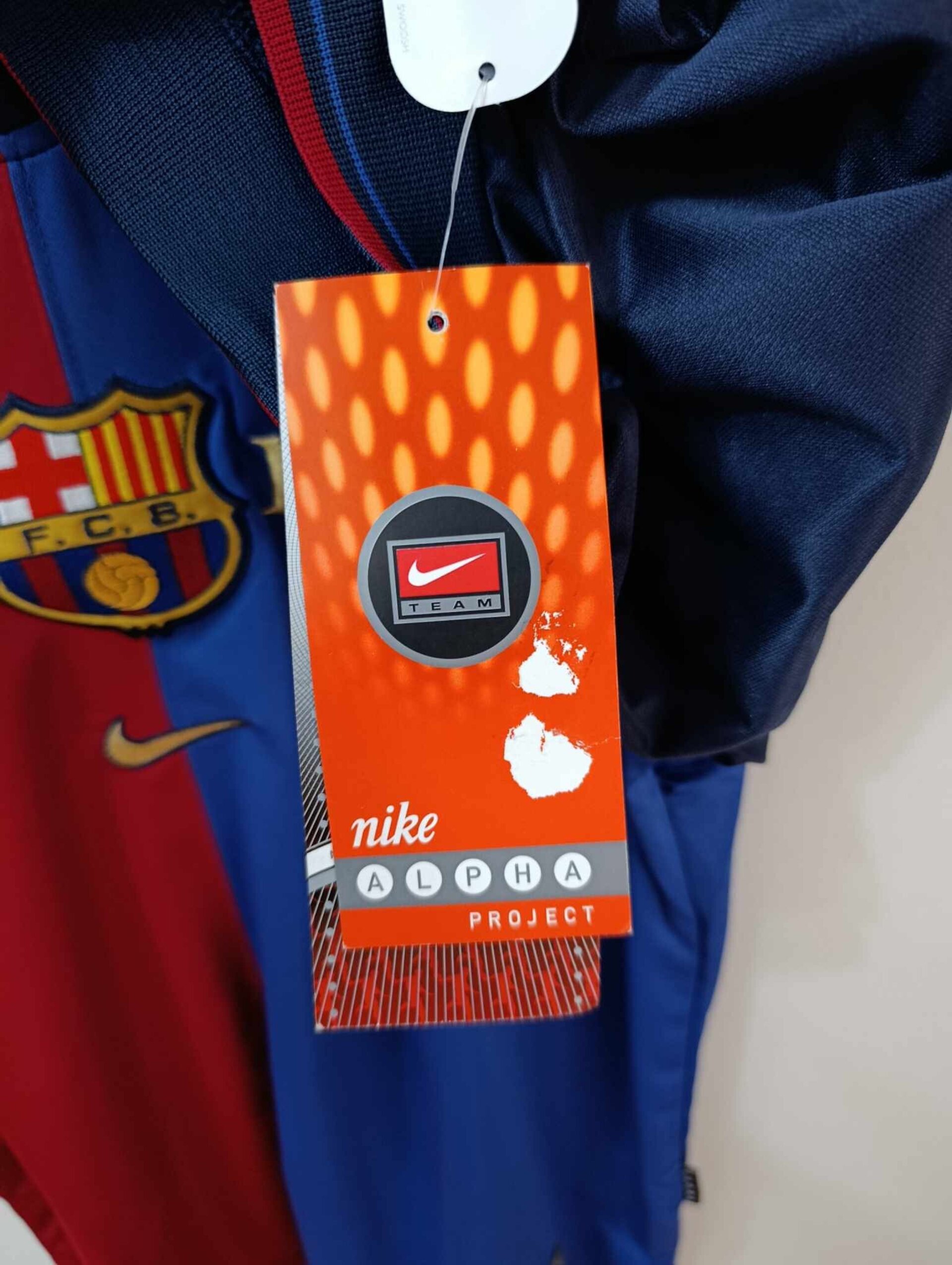 FC BARCELONA 1998-1999 Centenary BNWT L - 3