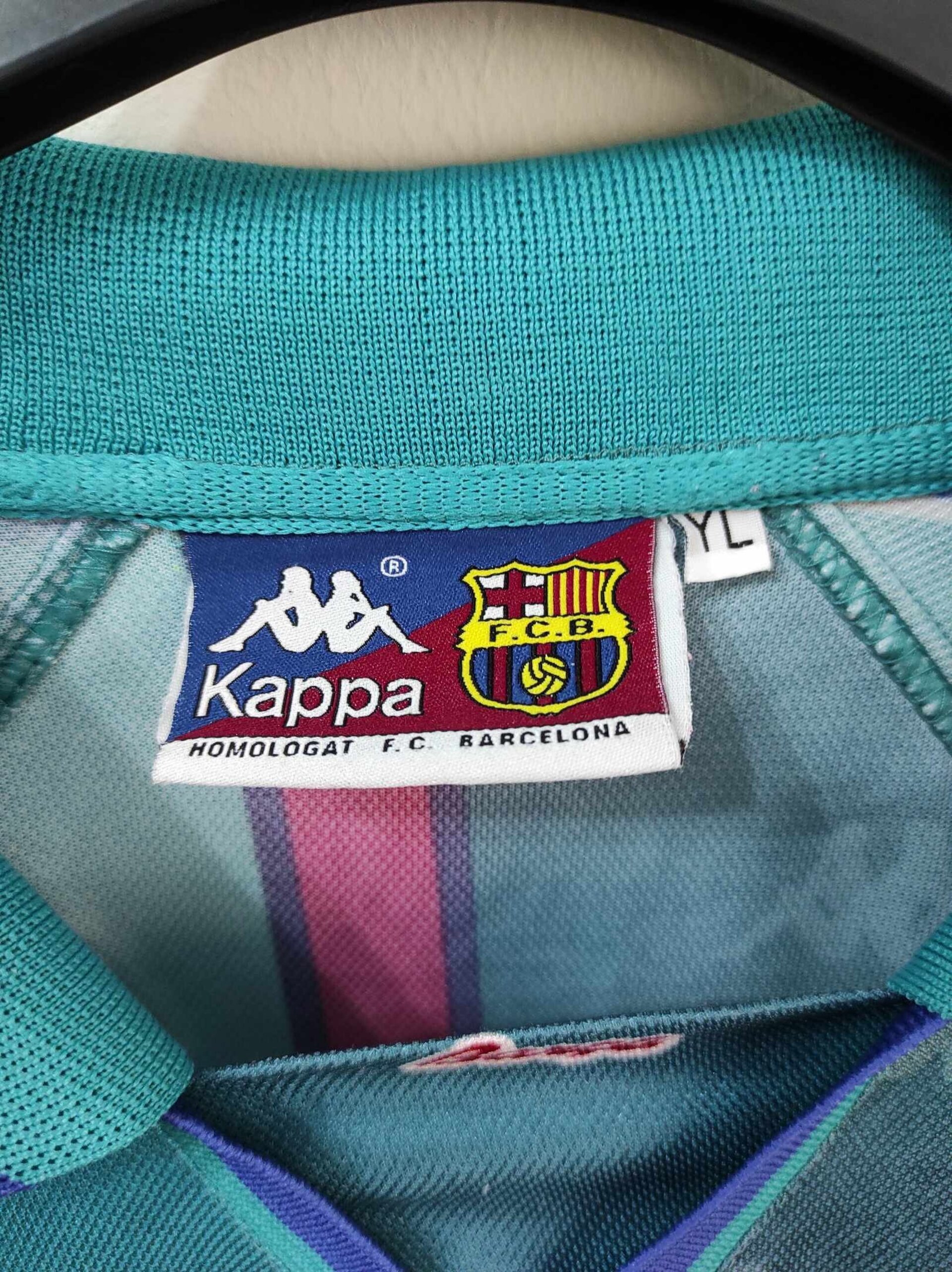 FC BARCELONA 1995-1996 away YL - 2