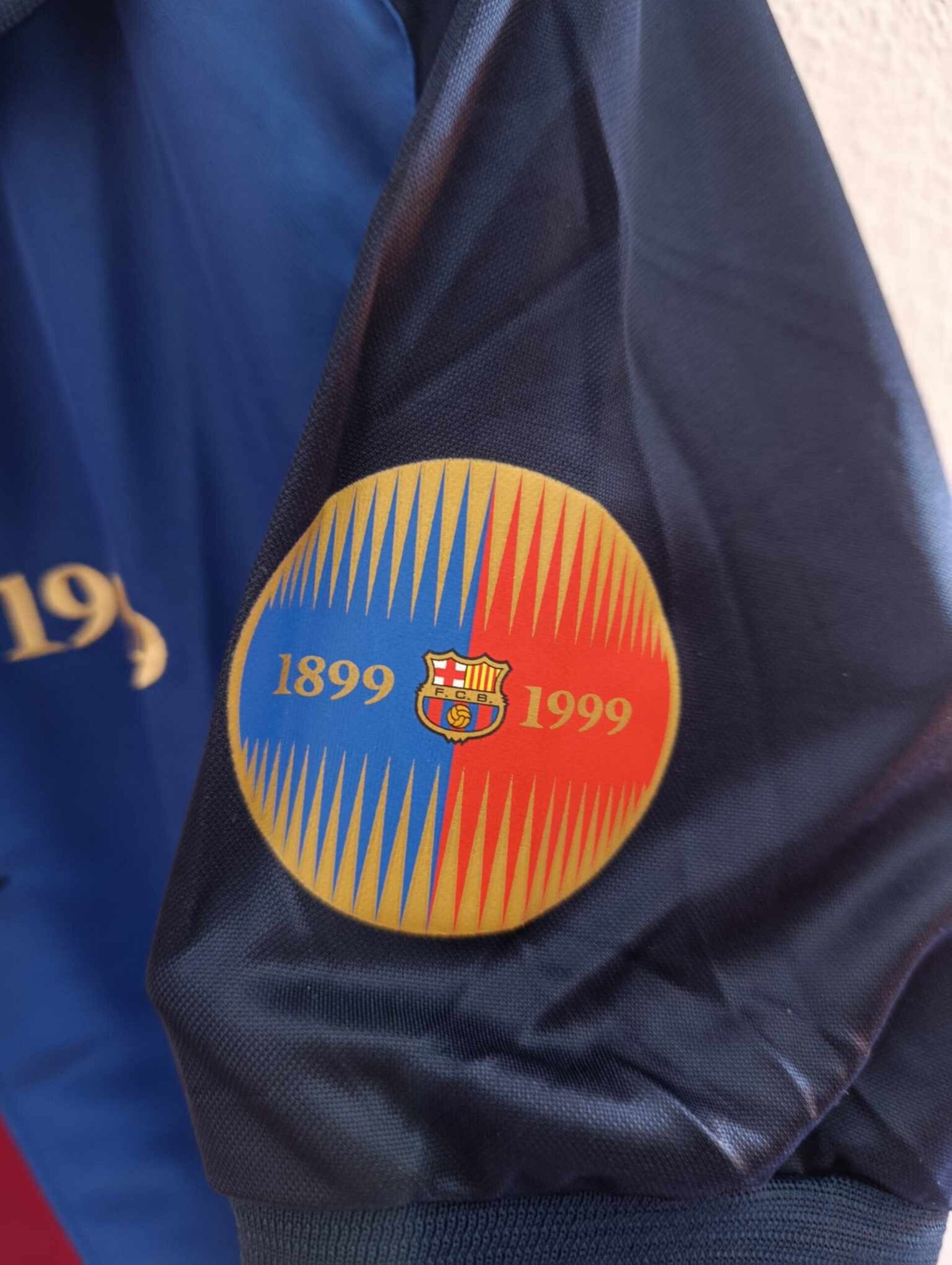 FC BARCELONA 1998-1999 BNWT Centenary S - 5
