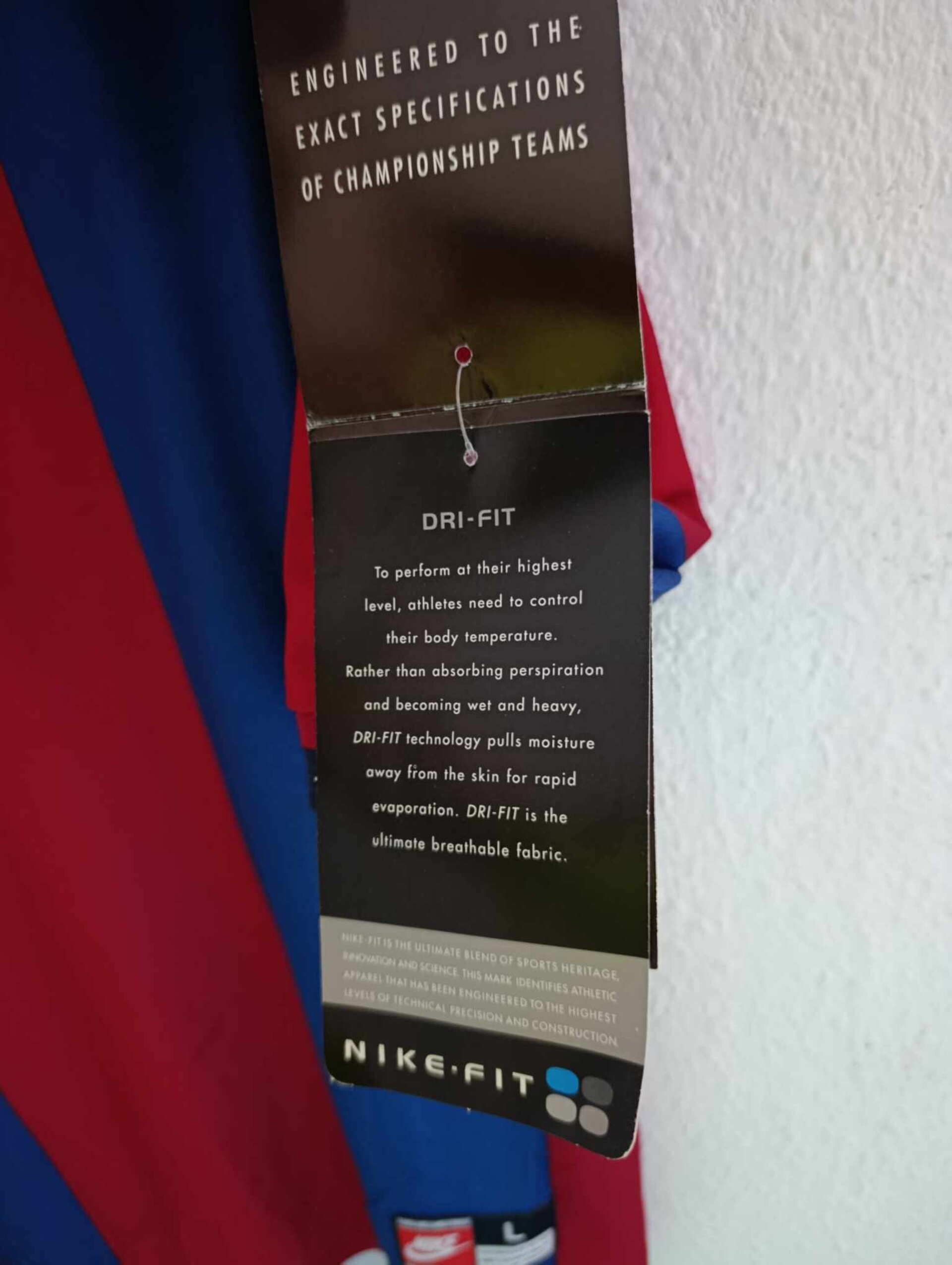 FC BARCELONA 1998-1999 BNWT L - 3