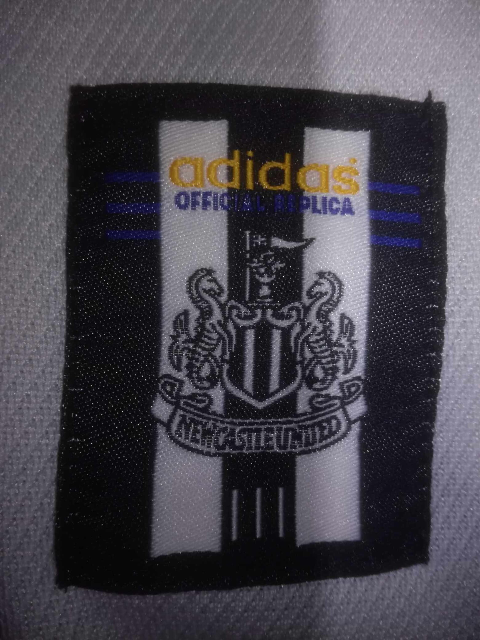 NEWCASTLE UNITED 1999-2000 away XL - 3
