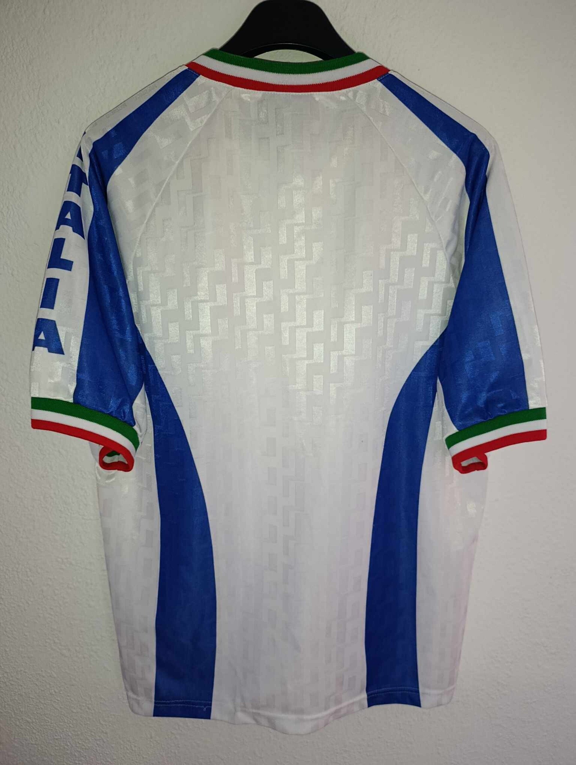 ITALY 1996-1997 Training M - 6