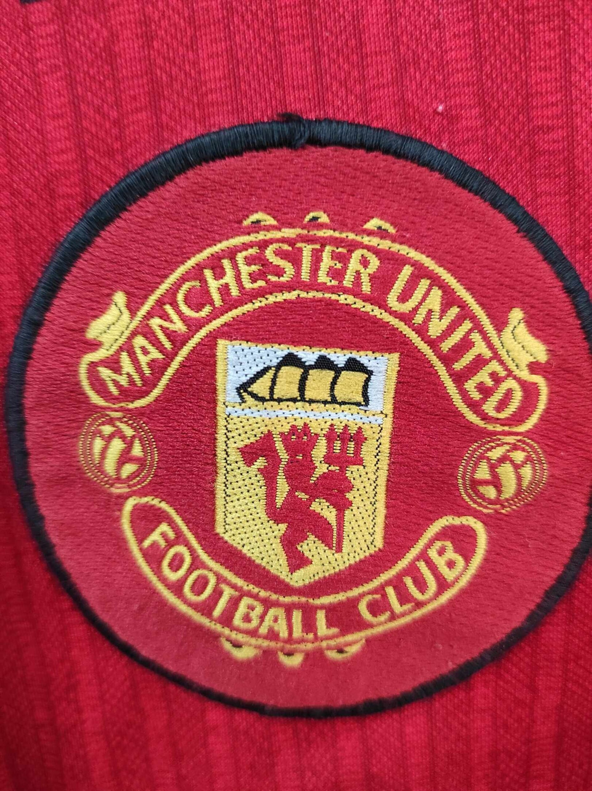 MANCHESTER UNITED 1996-1997 Size Y - 4