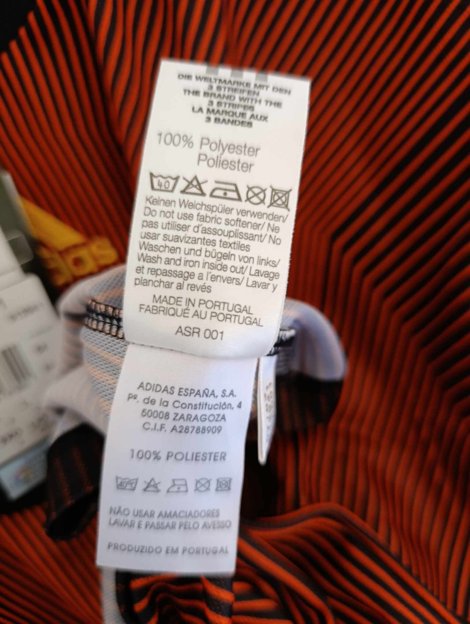 REAL MADRID 2003-2004 BNWT Goalkeeper L - 8