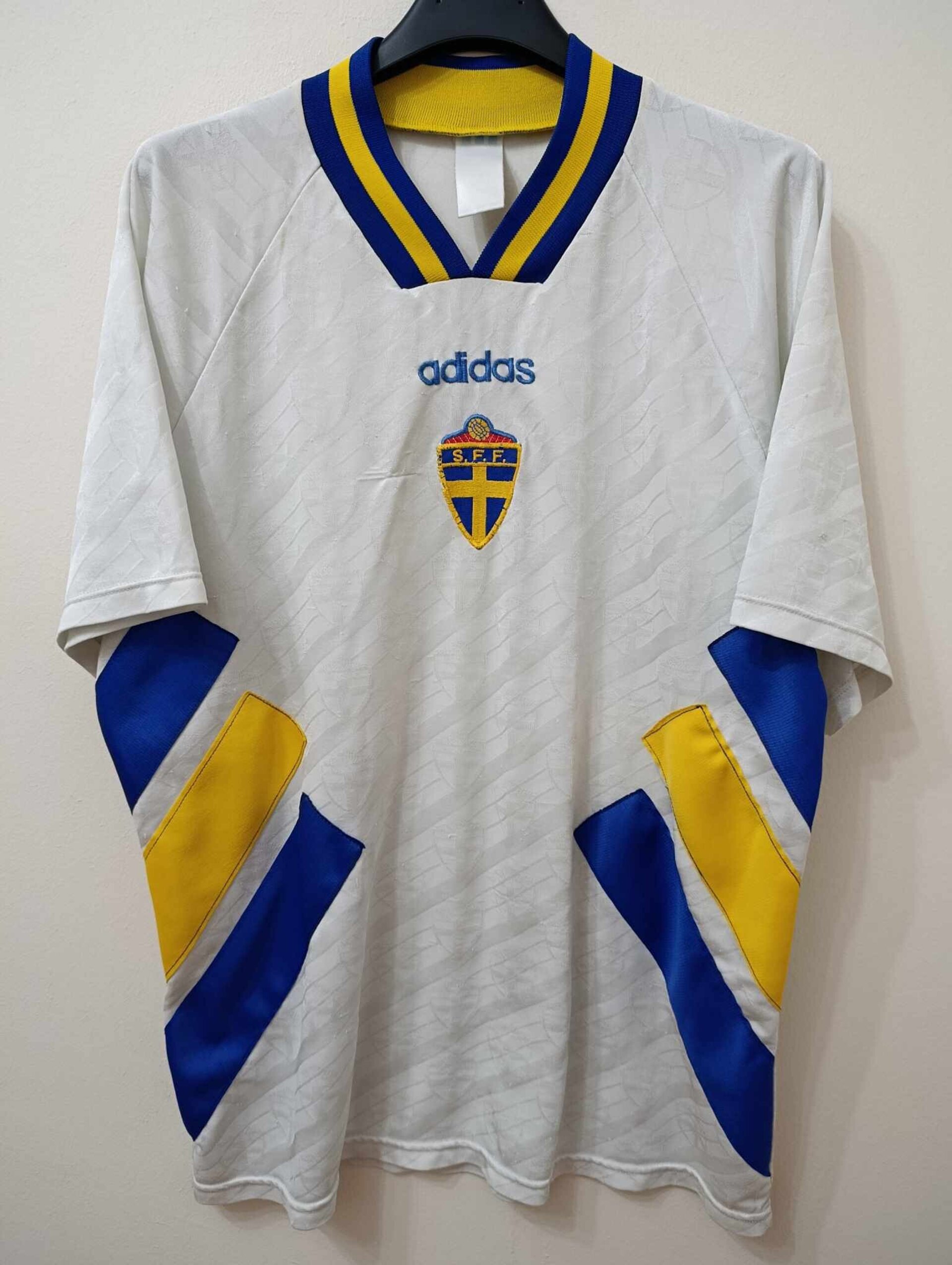 SWEDEN 1994 World Cup away XL - 1