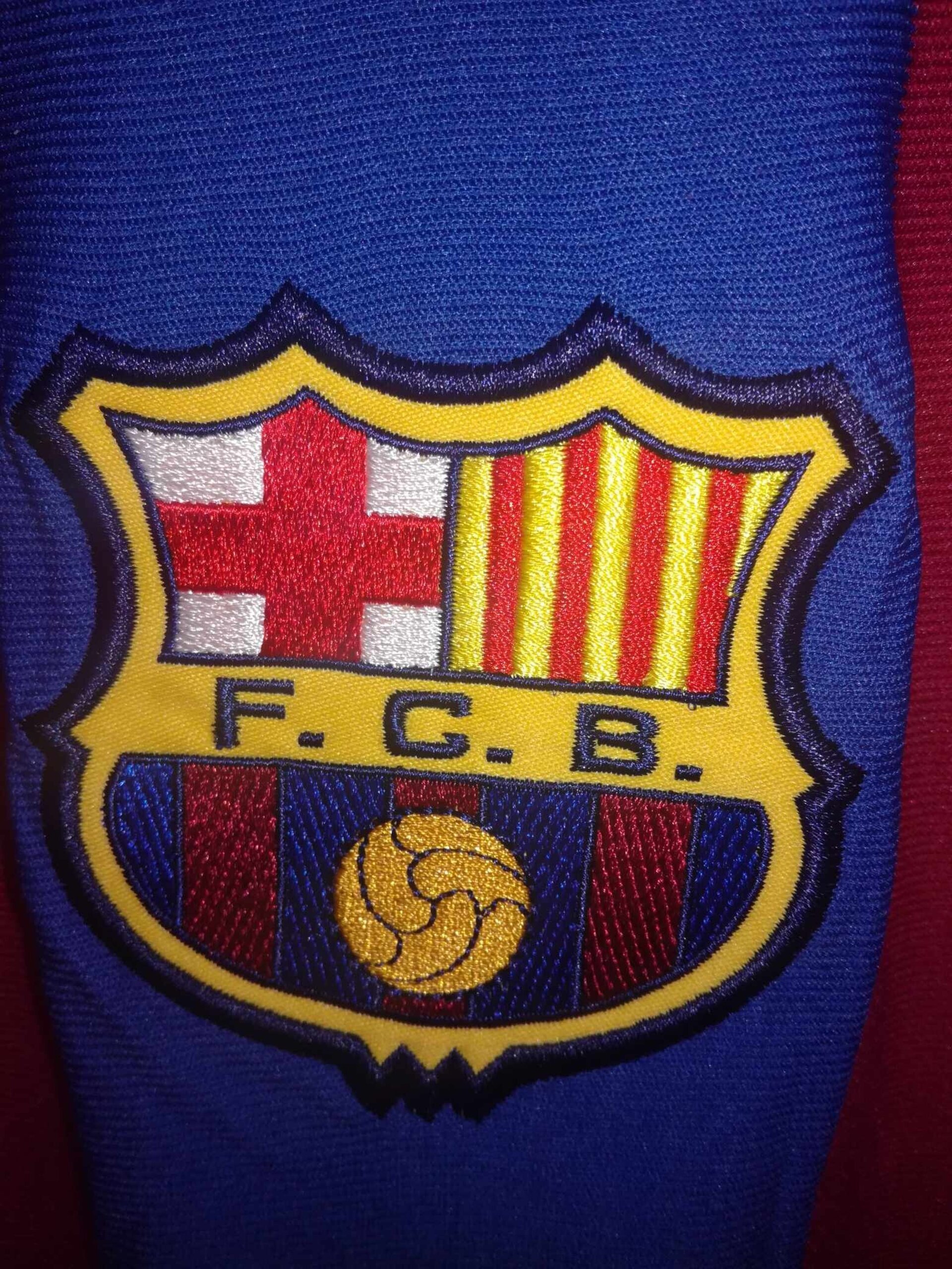 FC BARCELONA 2001-2002 BNWT number 4 XL - 7