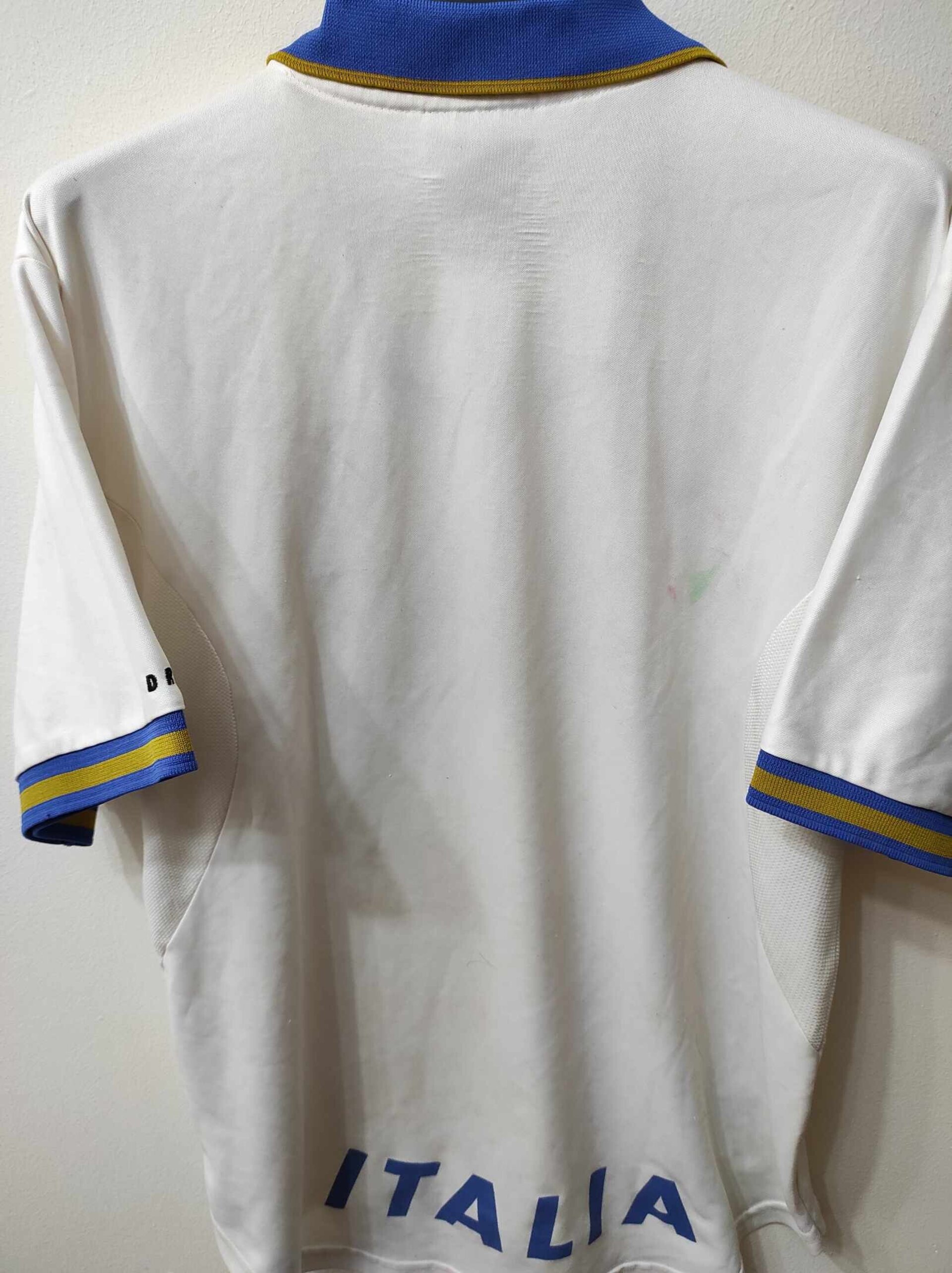 ITALY 1996 EURO away L - 10