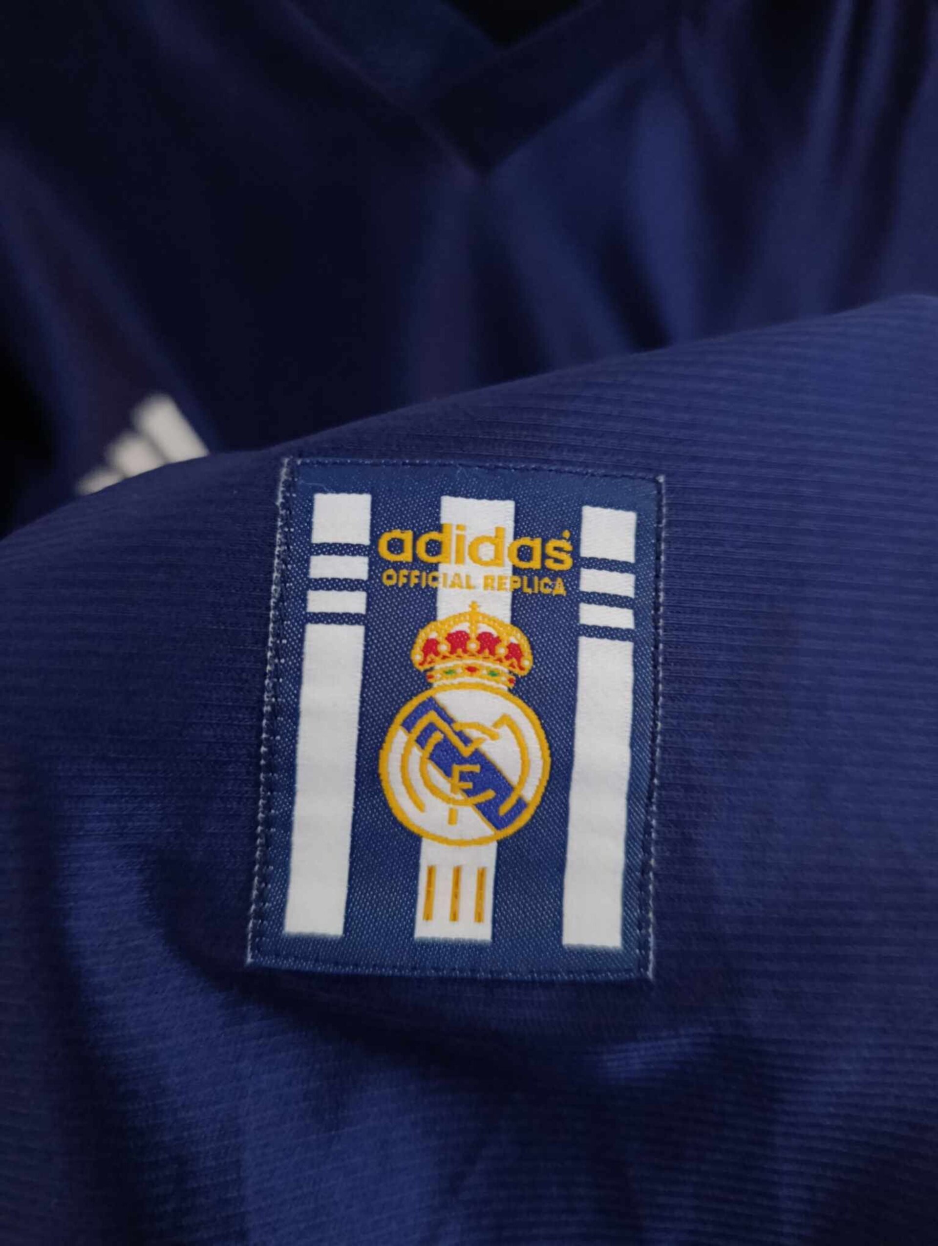 REAL MADRID 1998-1999 Third L - 4