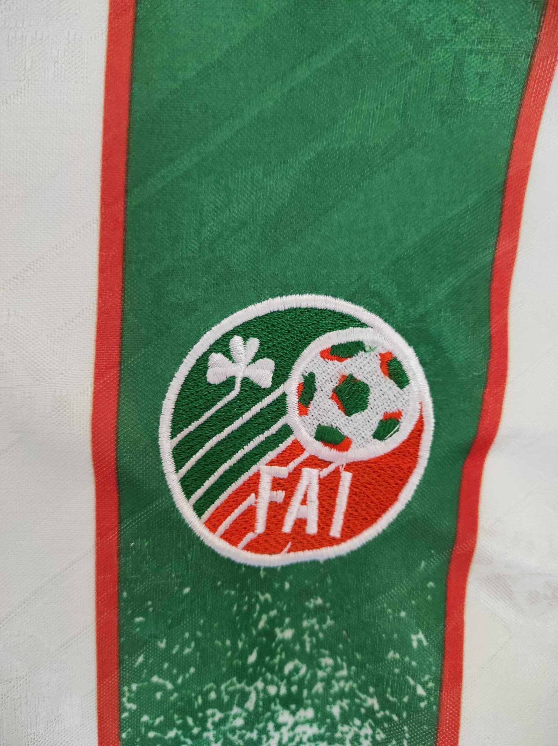 IRELAND 1994 World Cup away Size 38/40 - 4