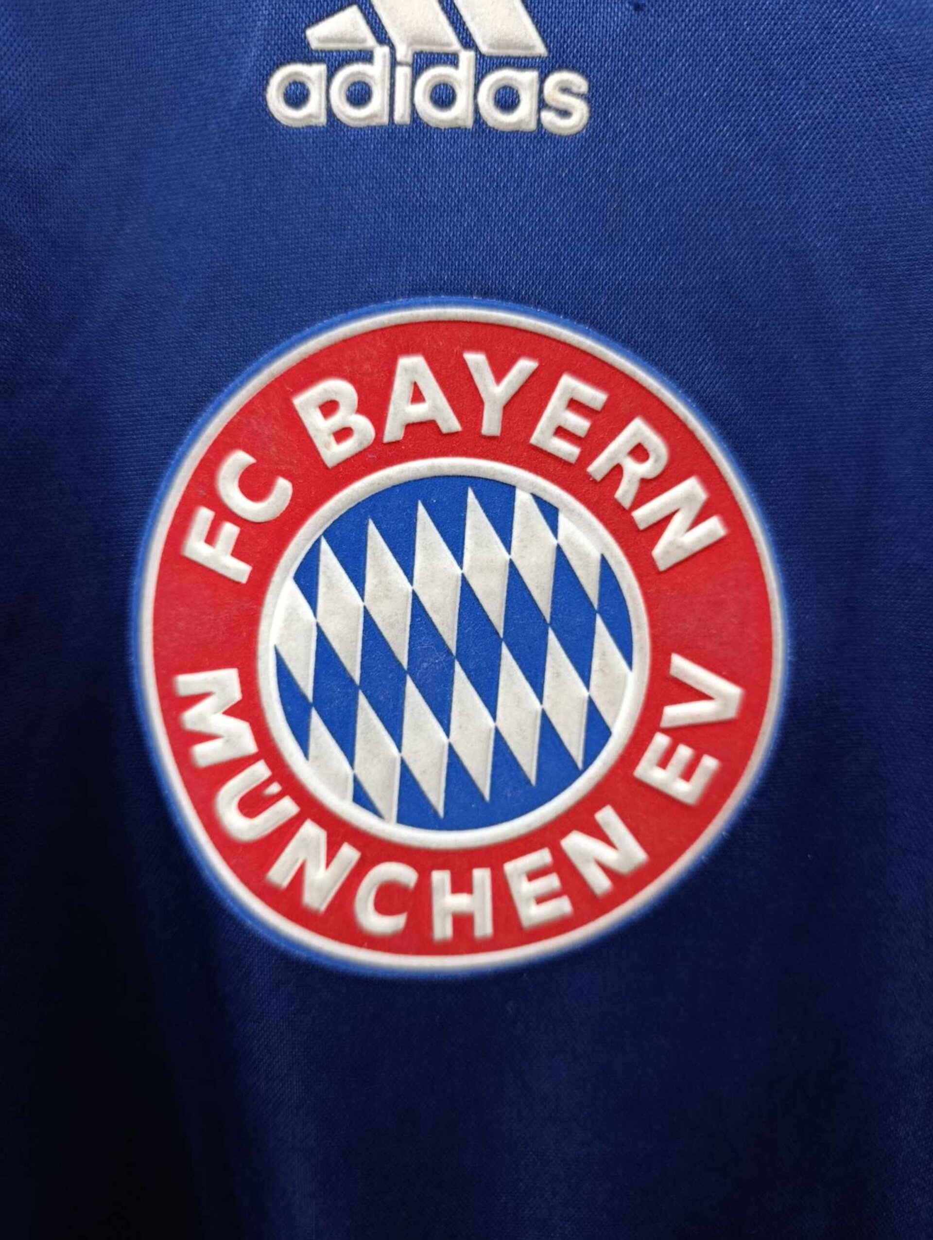 BAYERN MUNICH 1997-1998 Training L - 4