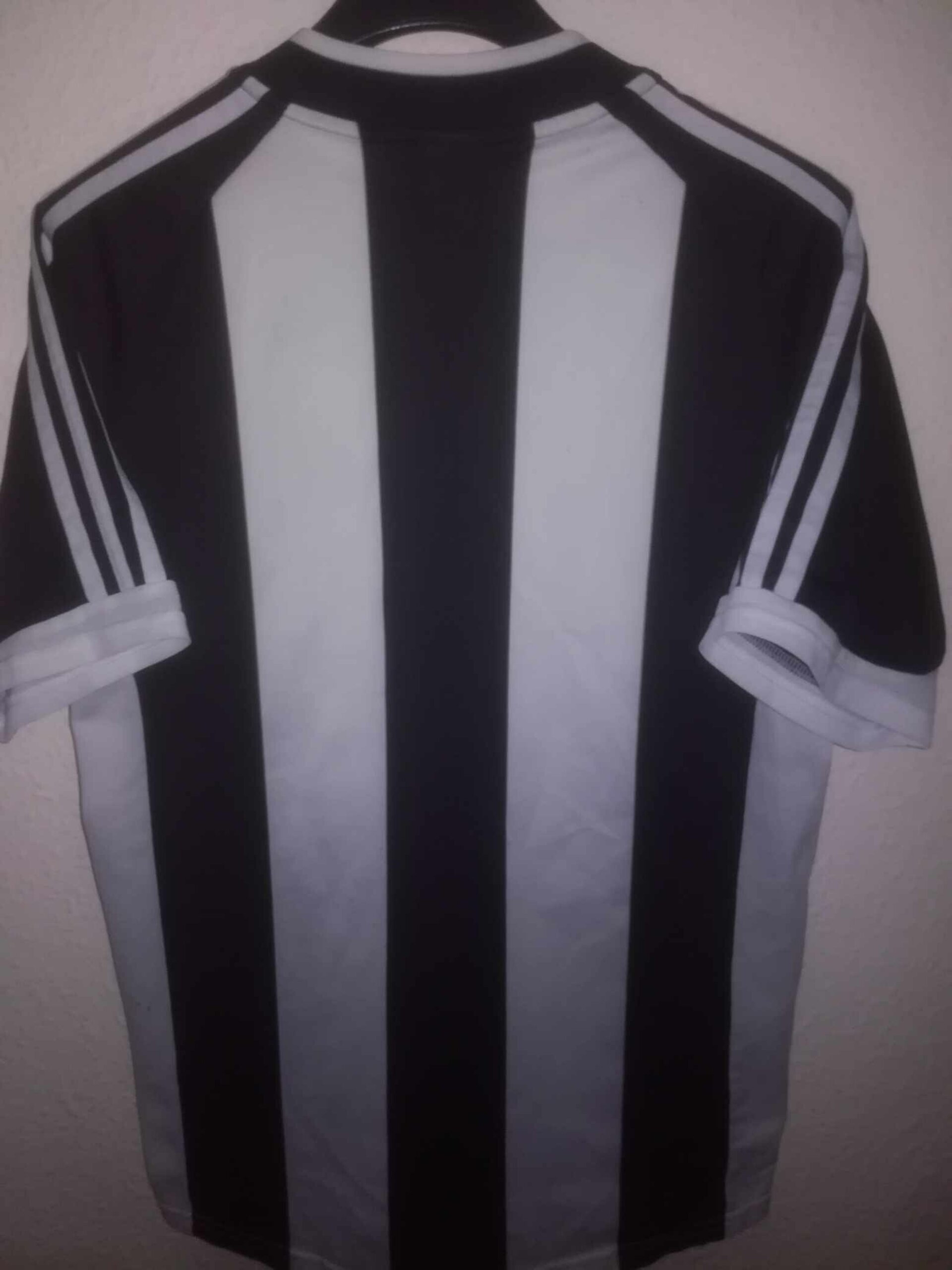 NEWCASTLE UNITED 2001-2002 S - 7