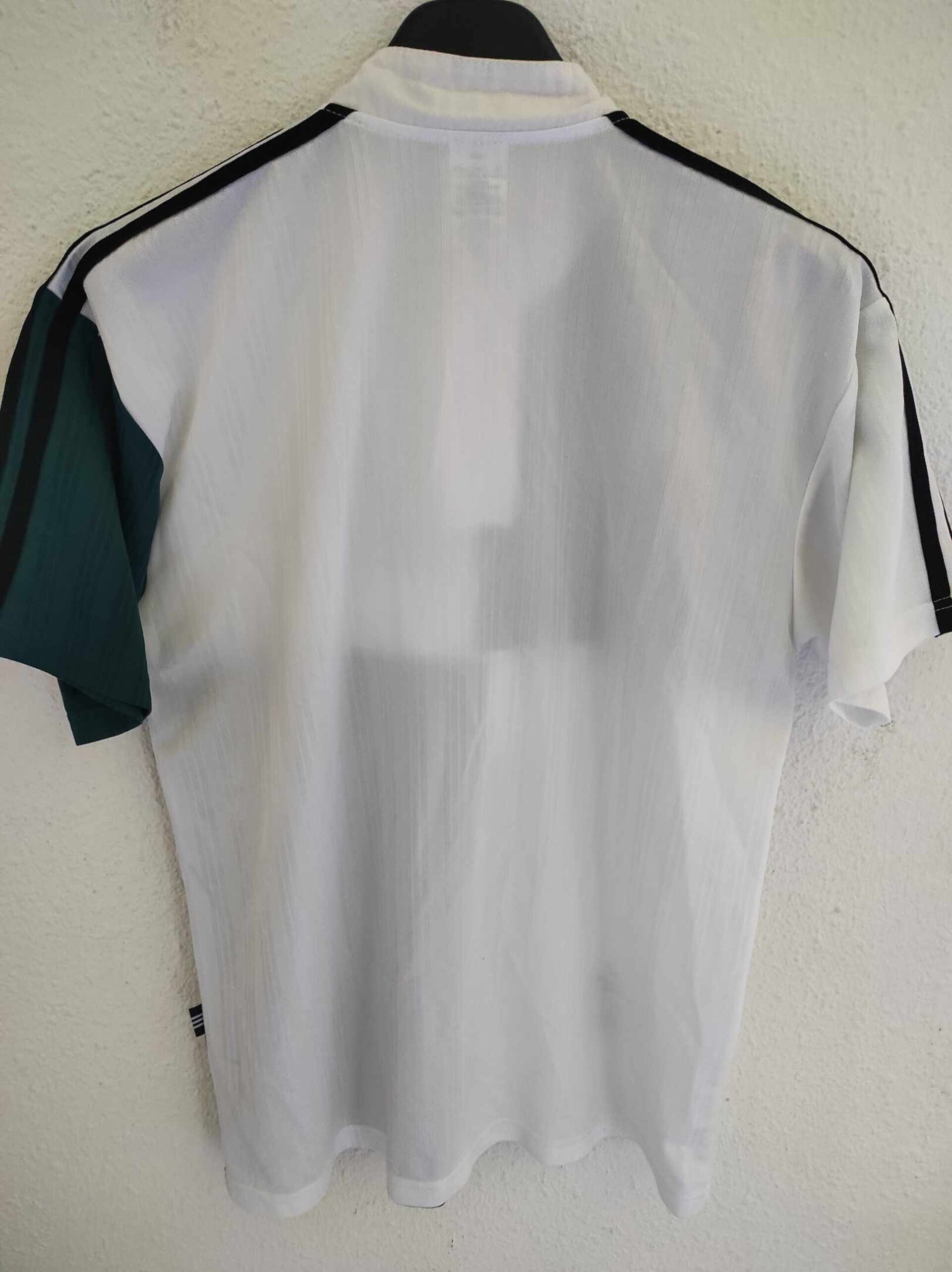 LIVERPOOL 1995-1996 away S - 6