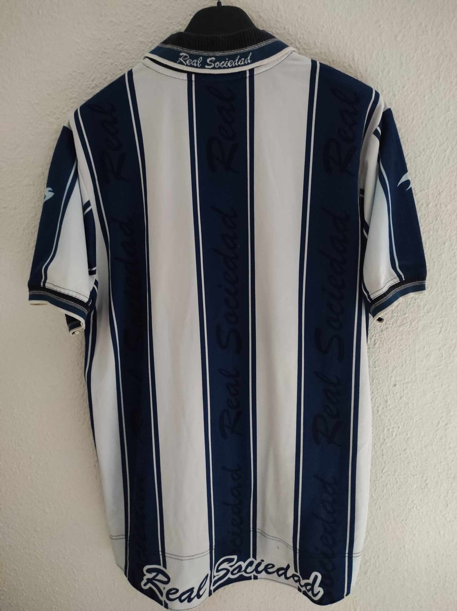 REAL SOCIEDAD 2000-2001 M - 6