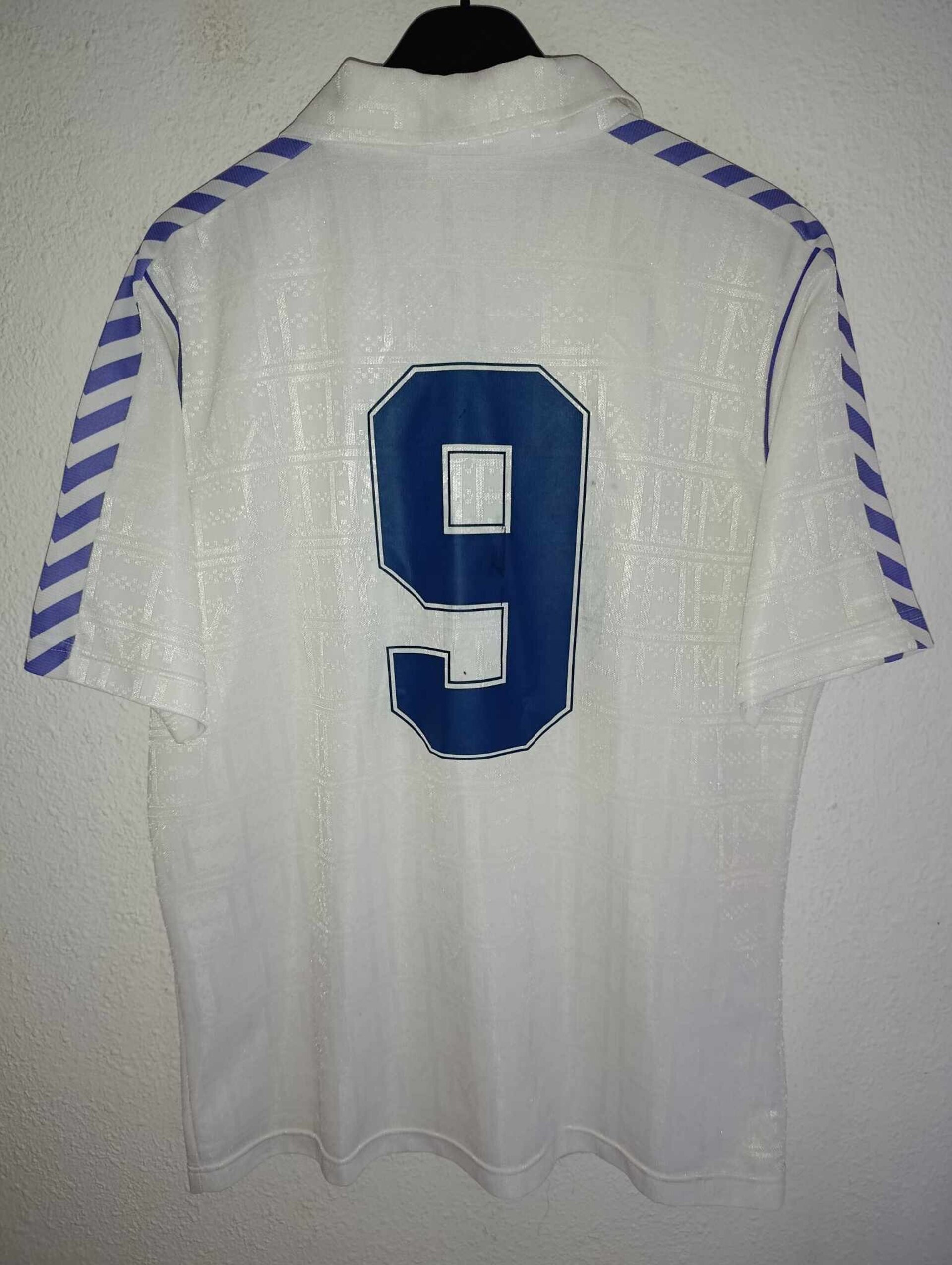 REAL MADRID 1989-1990 number 9 L - 6