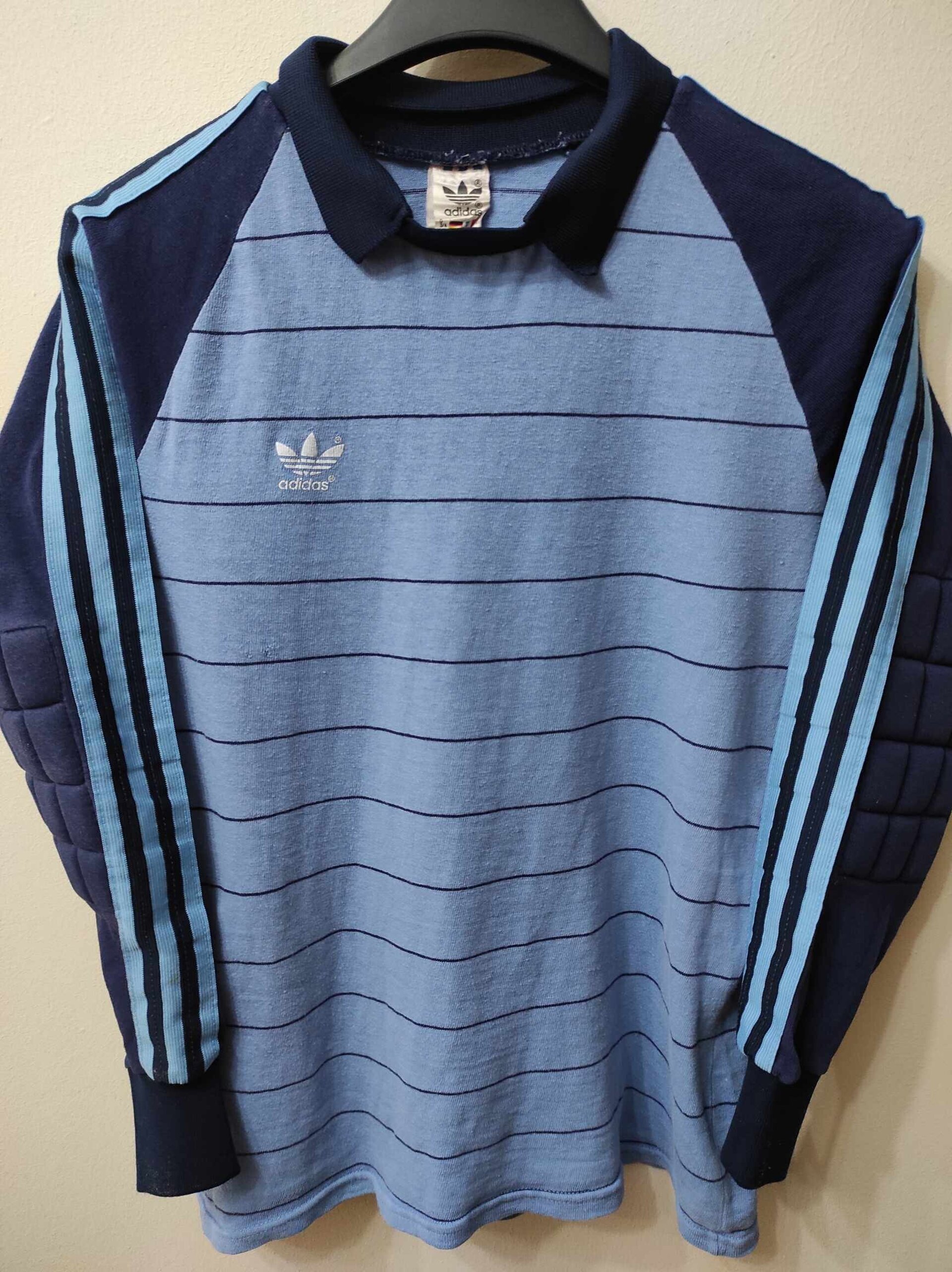 ADIDAS GOALKEEPER 1981-1982 Arconada M - 1