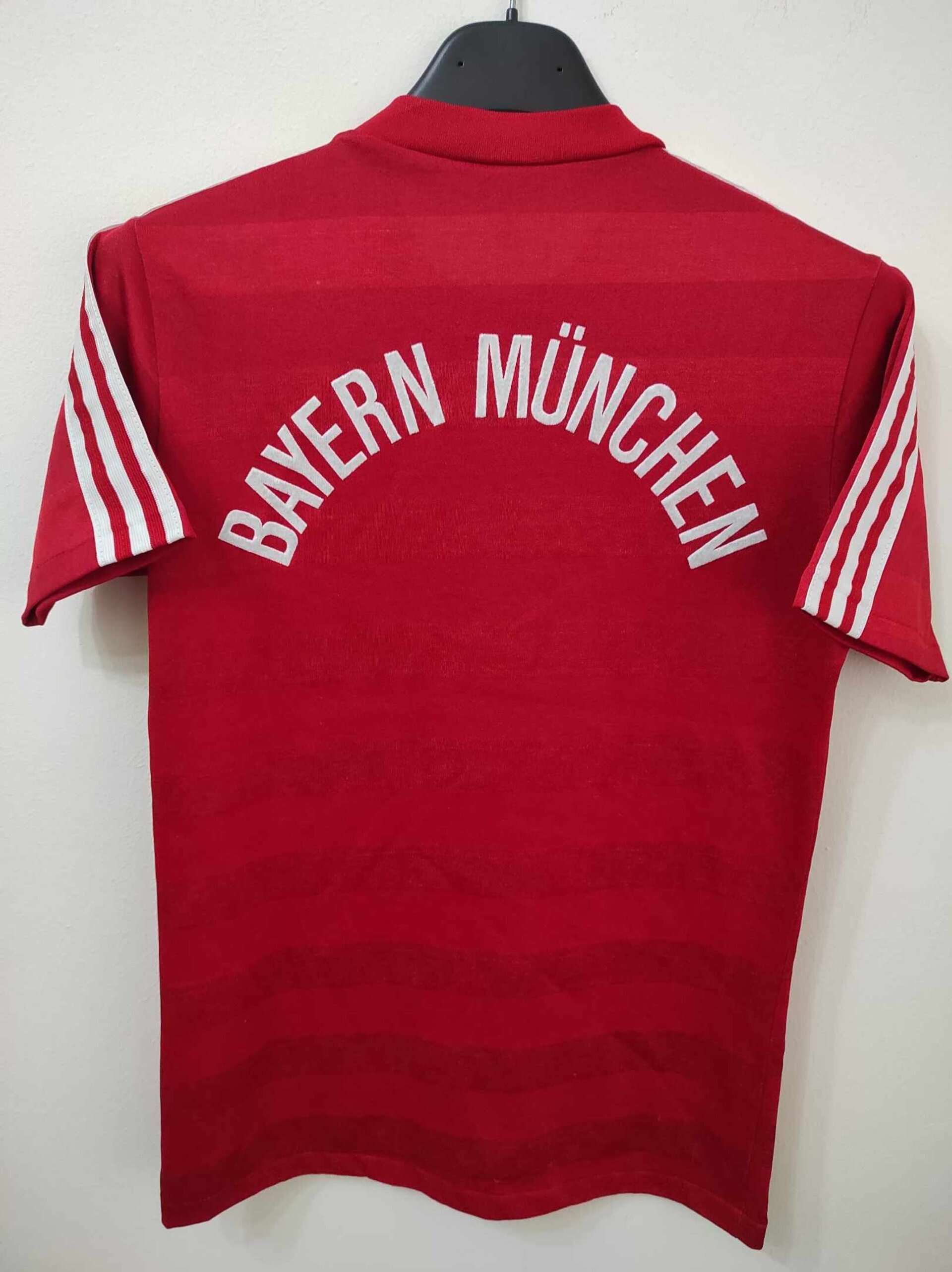 BAYERN MUNICH 1984-1989 S - 6