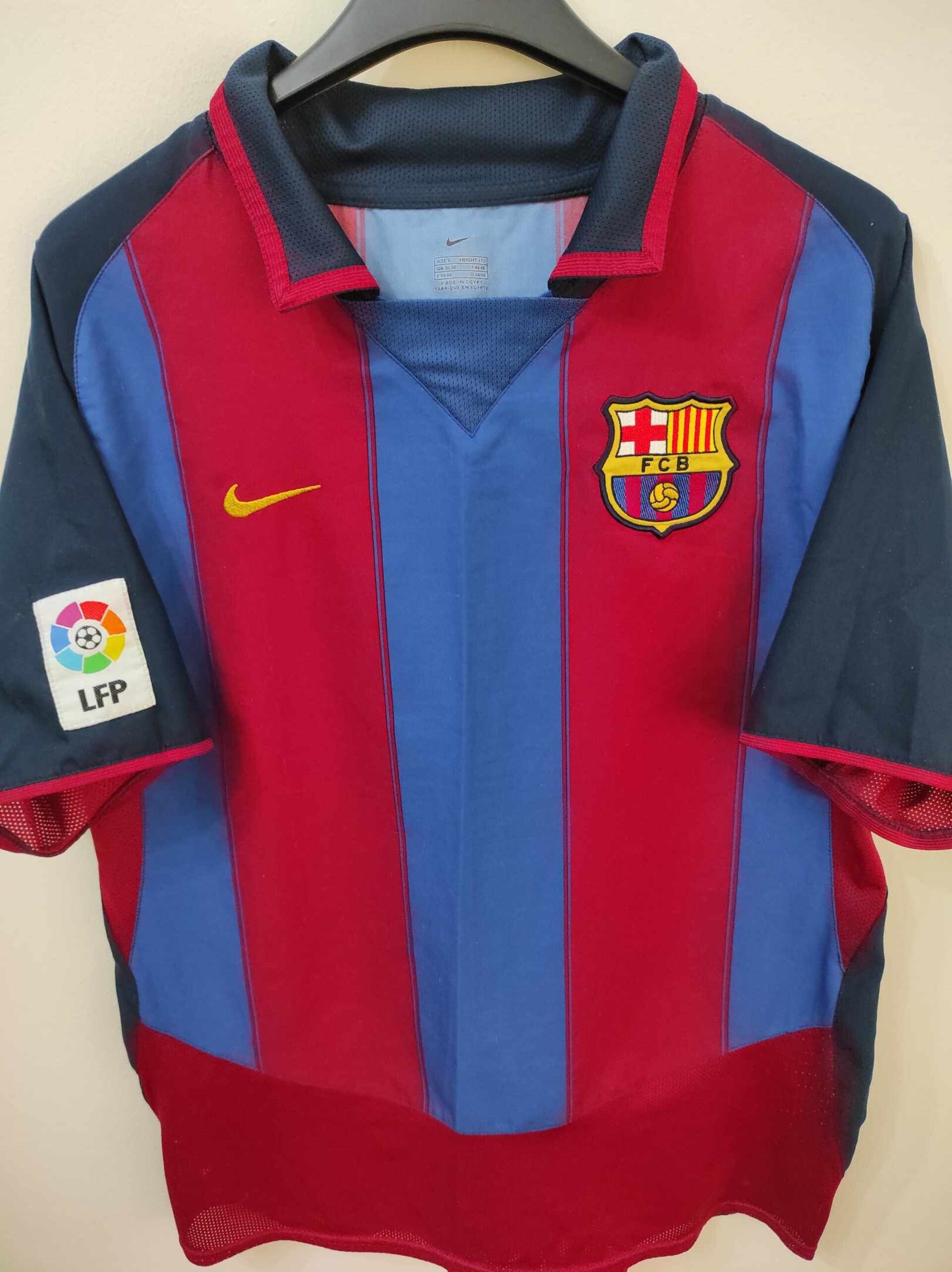 FC BARCELONA 2003-2004 Ronaldinho 10 S - 2