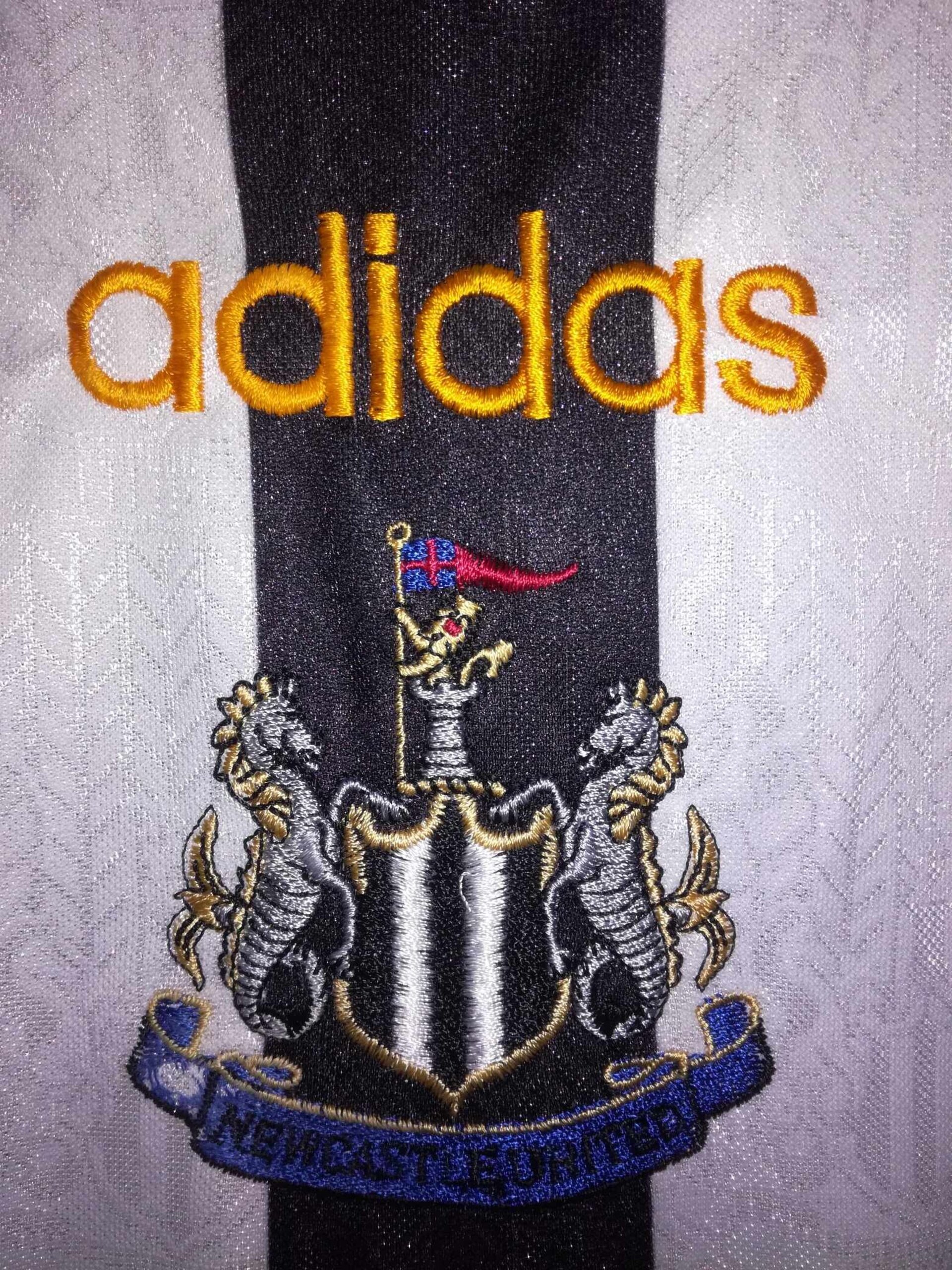 NEWCASTLE UNITED 1997-1998 Shearer 9 S - 3