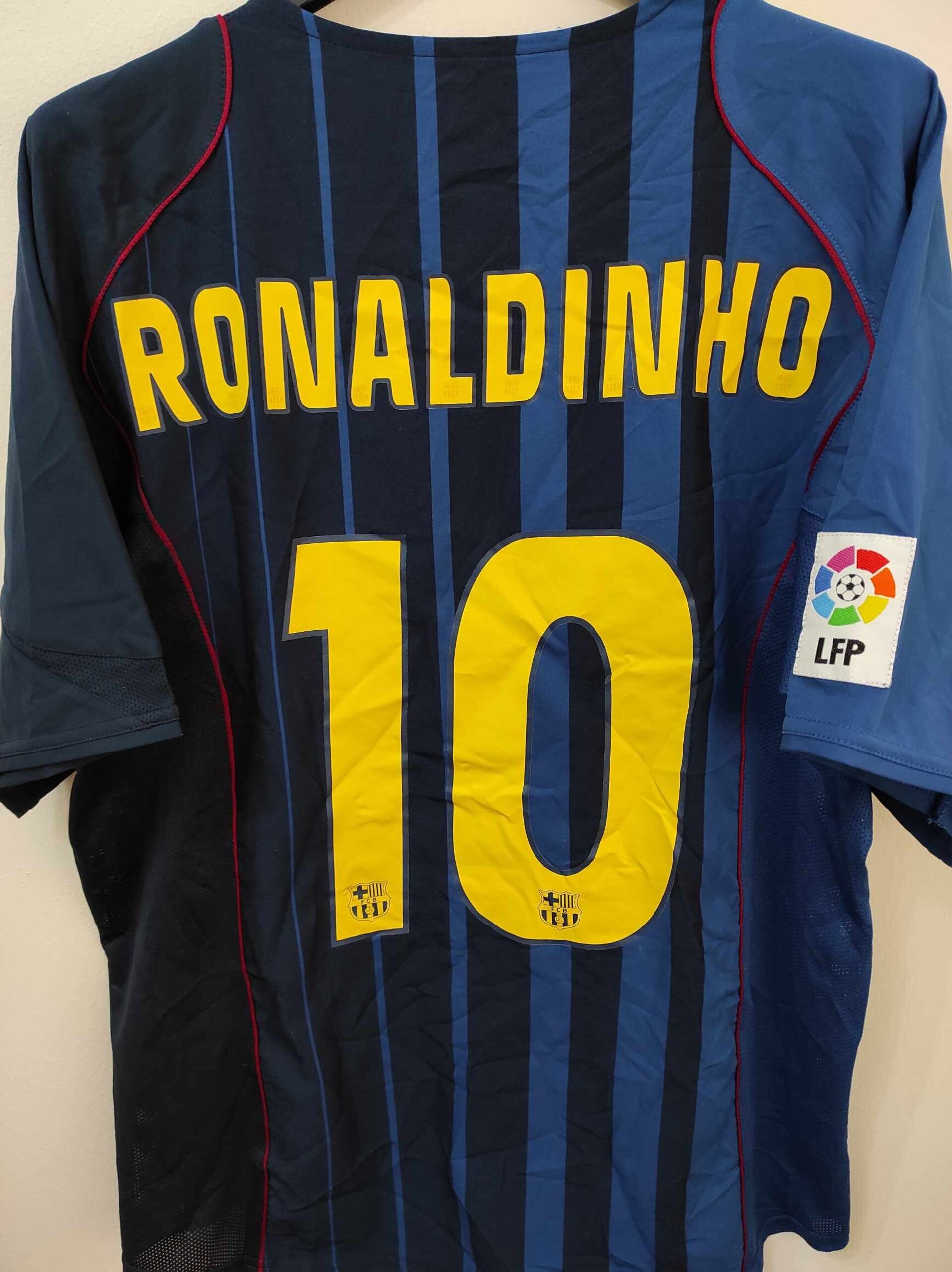 FC BARCELONA 2004-2005 away Ronaldinho 10 L - 1
