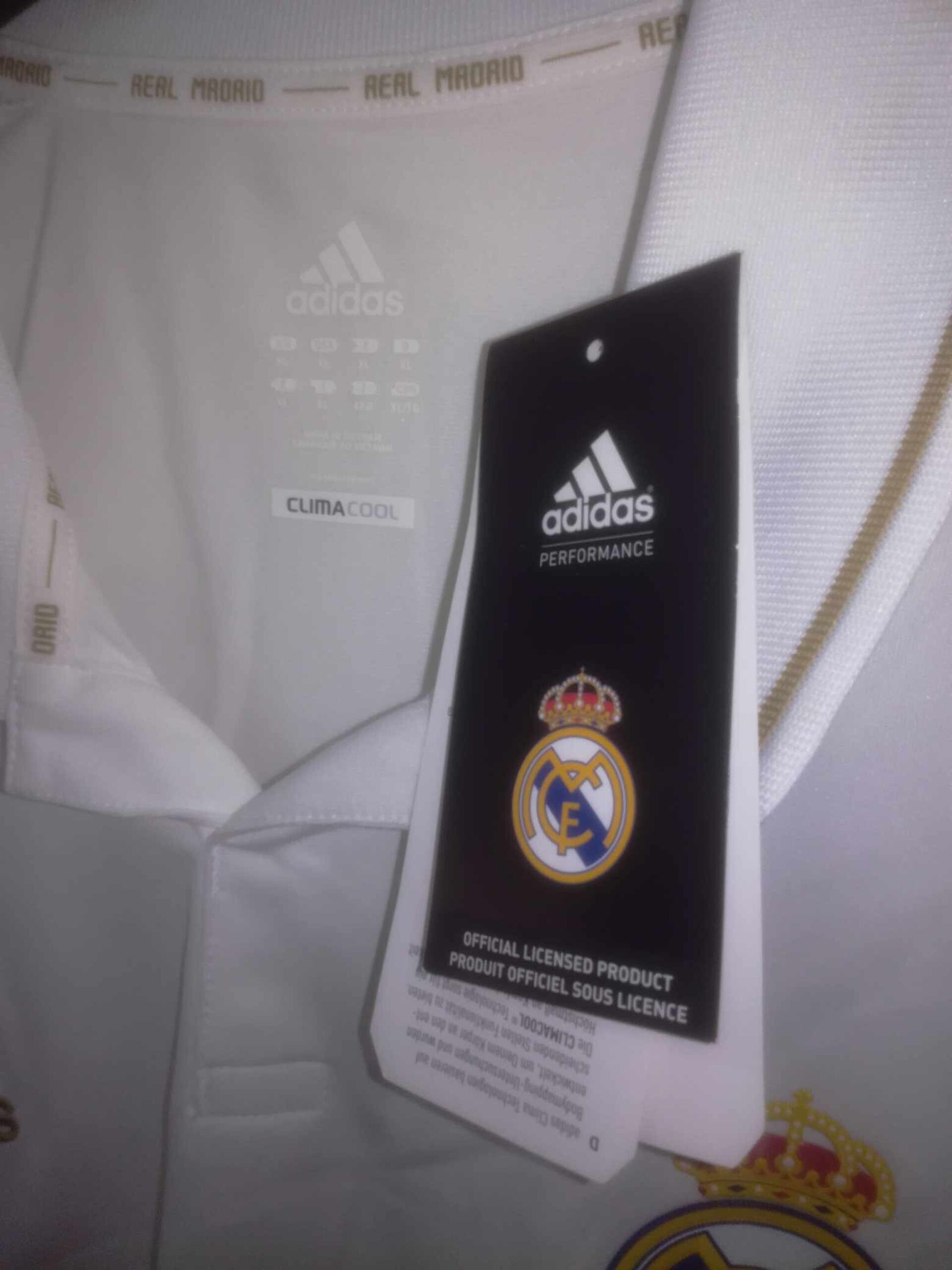 REAL MADRID 2011-2012 BNWT XL - 2
