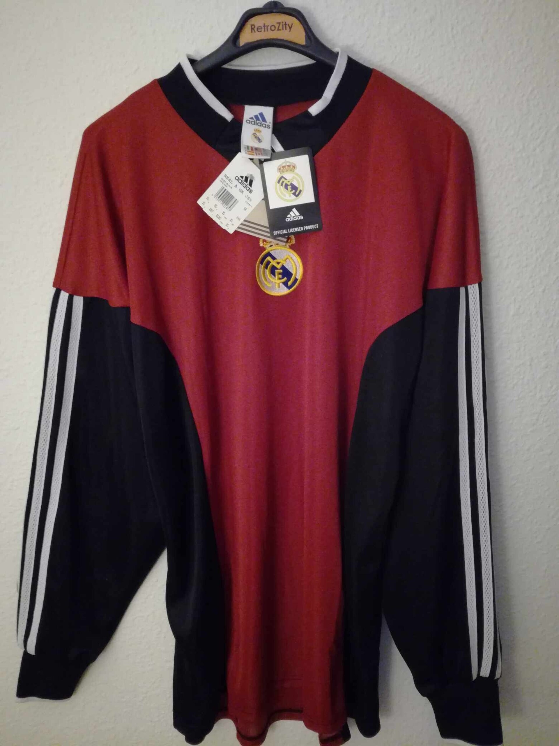 REAL MADRID 2000-2001 Goalkeeper BNWT XL - 1