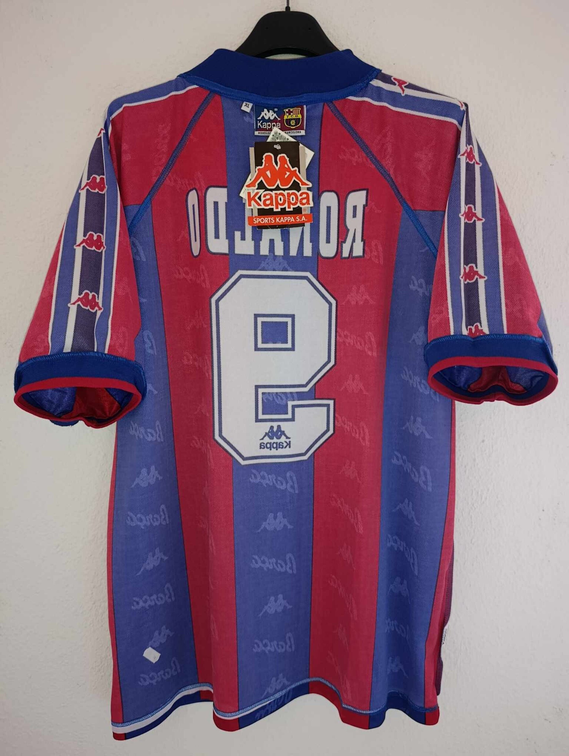 FC BARCELONA 1996-1997 Ronaldo 9 BNWT XL - 4