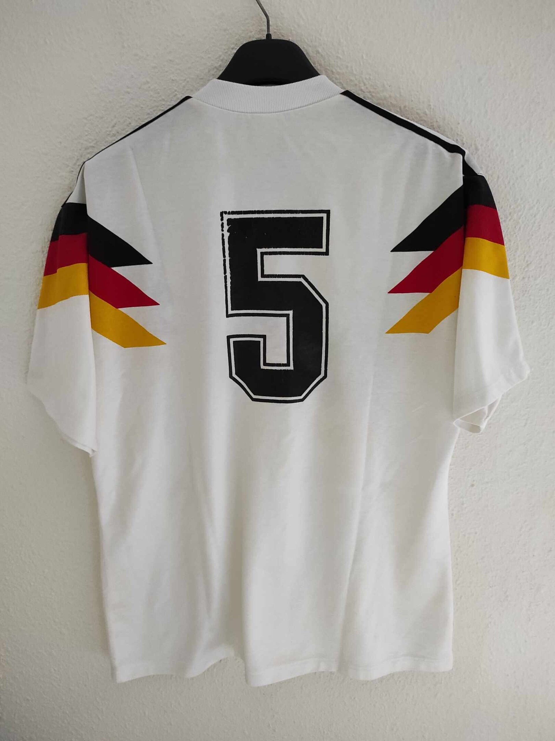 GERMANY 1990 World Cup number 5 M - 6