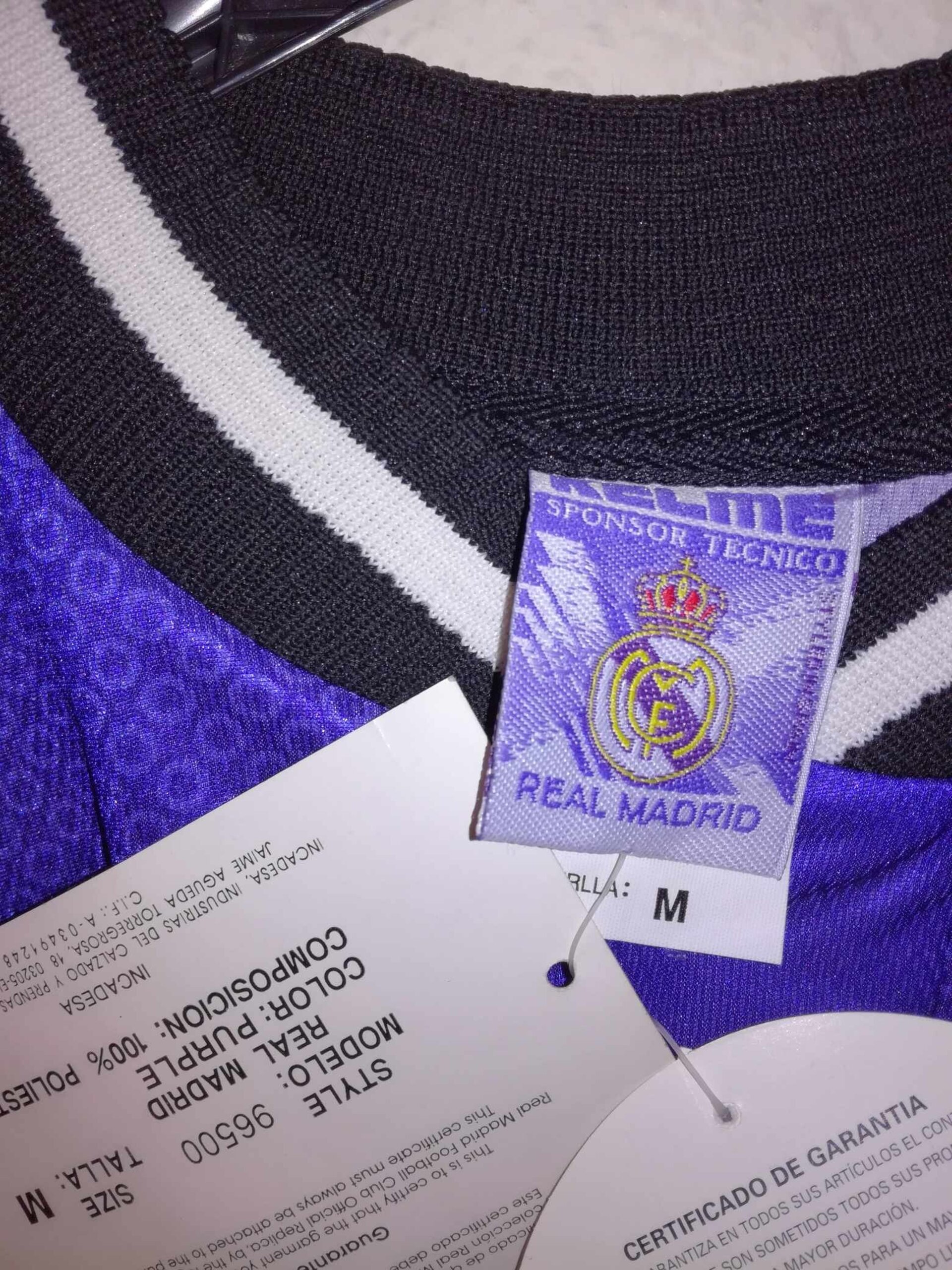 REAL MADRID 1997-1998 BNWT away M - 4