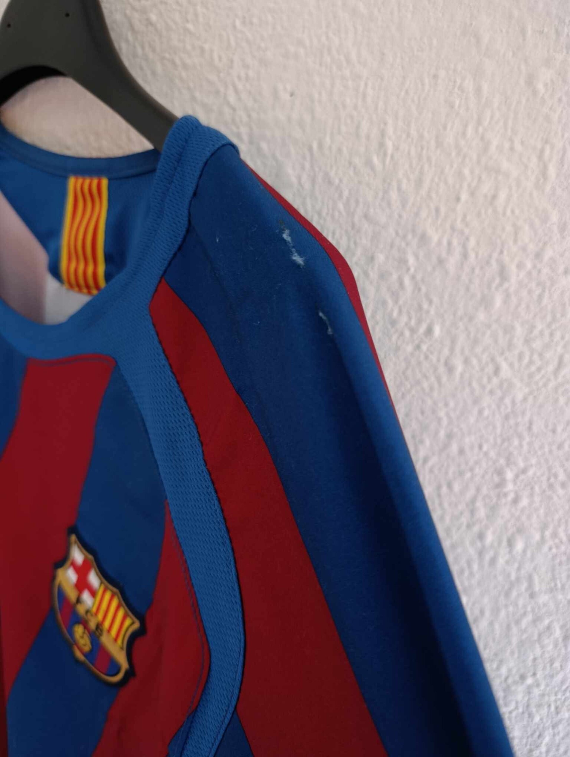 FC BARCELONA 2005-2006 BNWT Total 90 L - 10