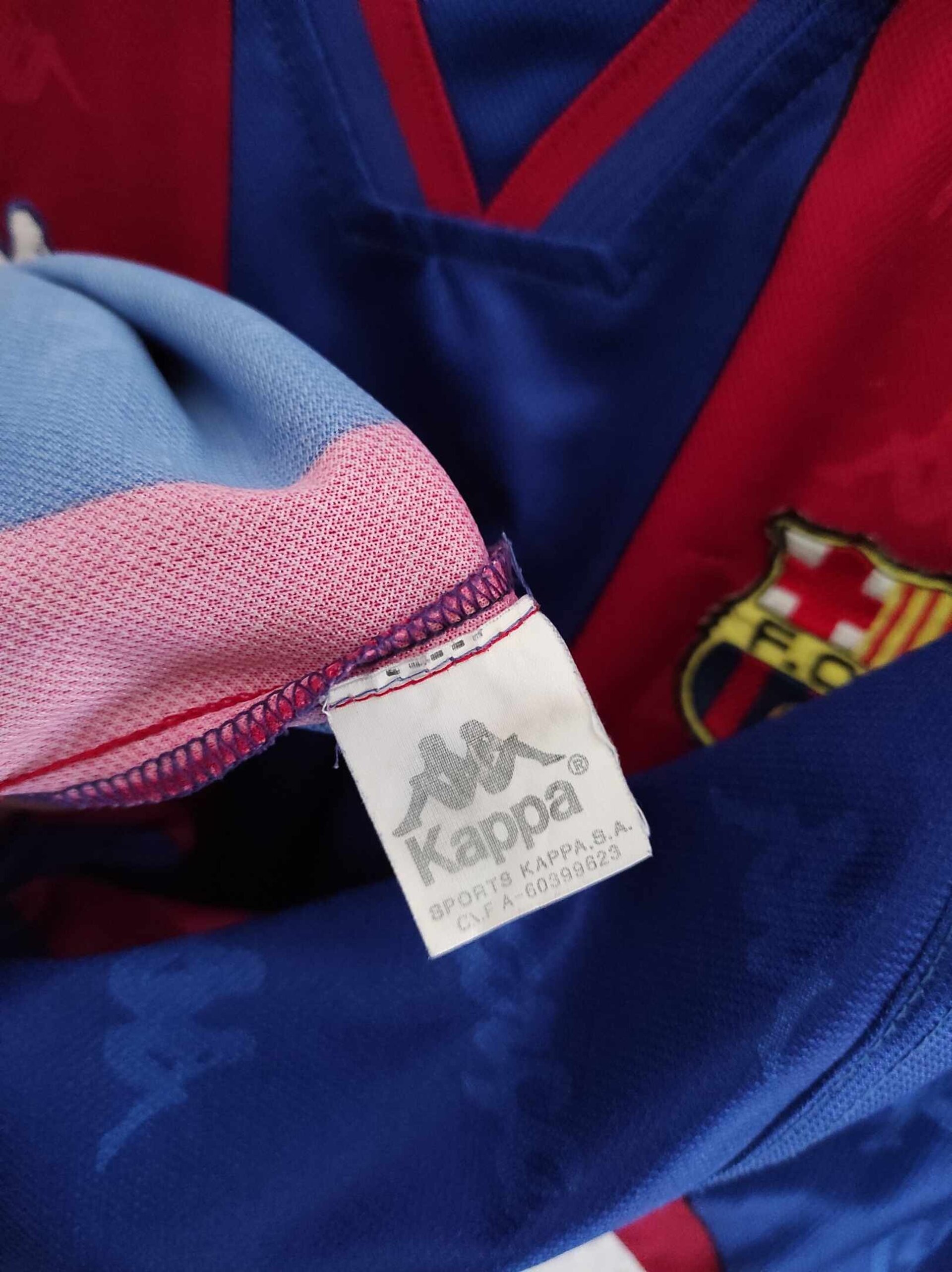 FC BARCELONA 1995-1996 number 8 L - 4