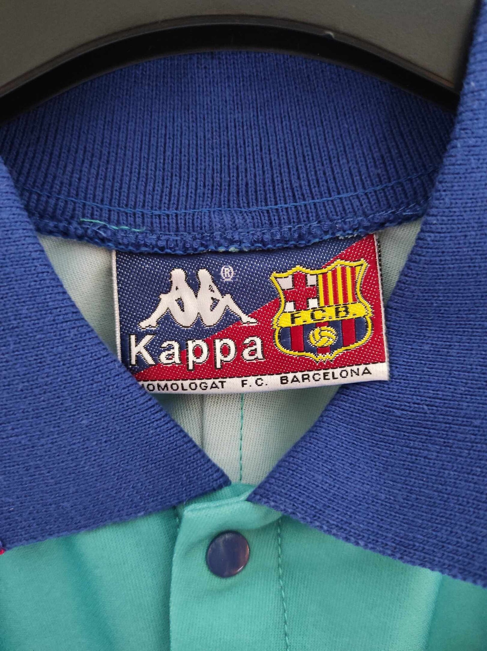 FC BARCELONA 1992-1993 away S - 6