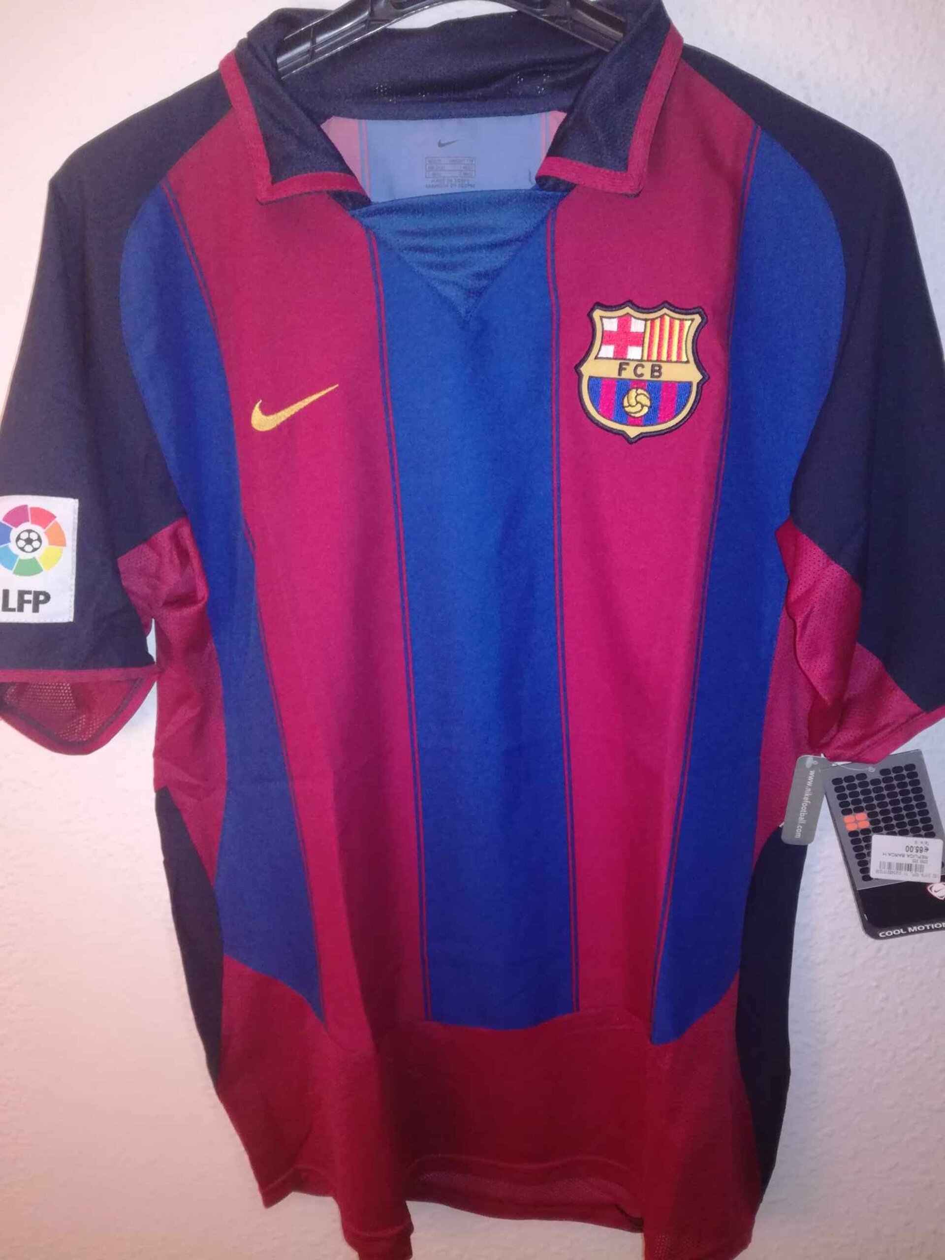 FC BARCELONA 2003-2004 BNWT M - 1