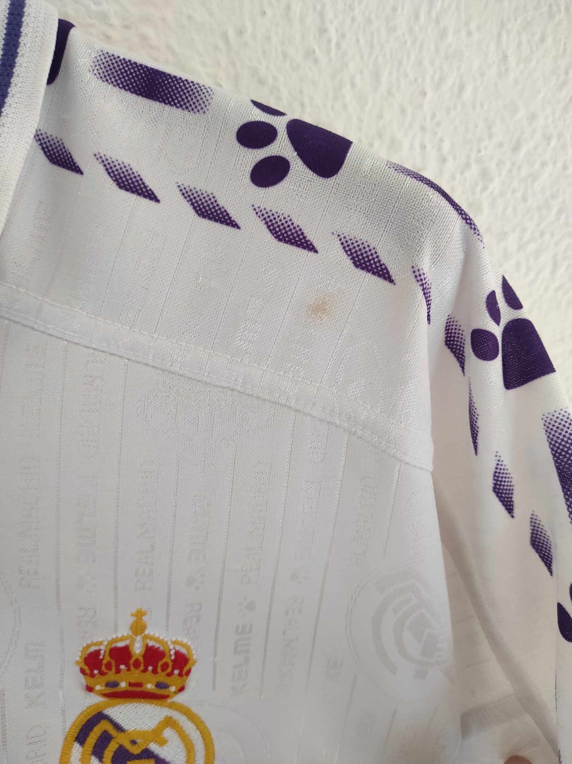 REAL MADRID 1996-1997 number 8 S - 6