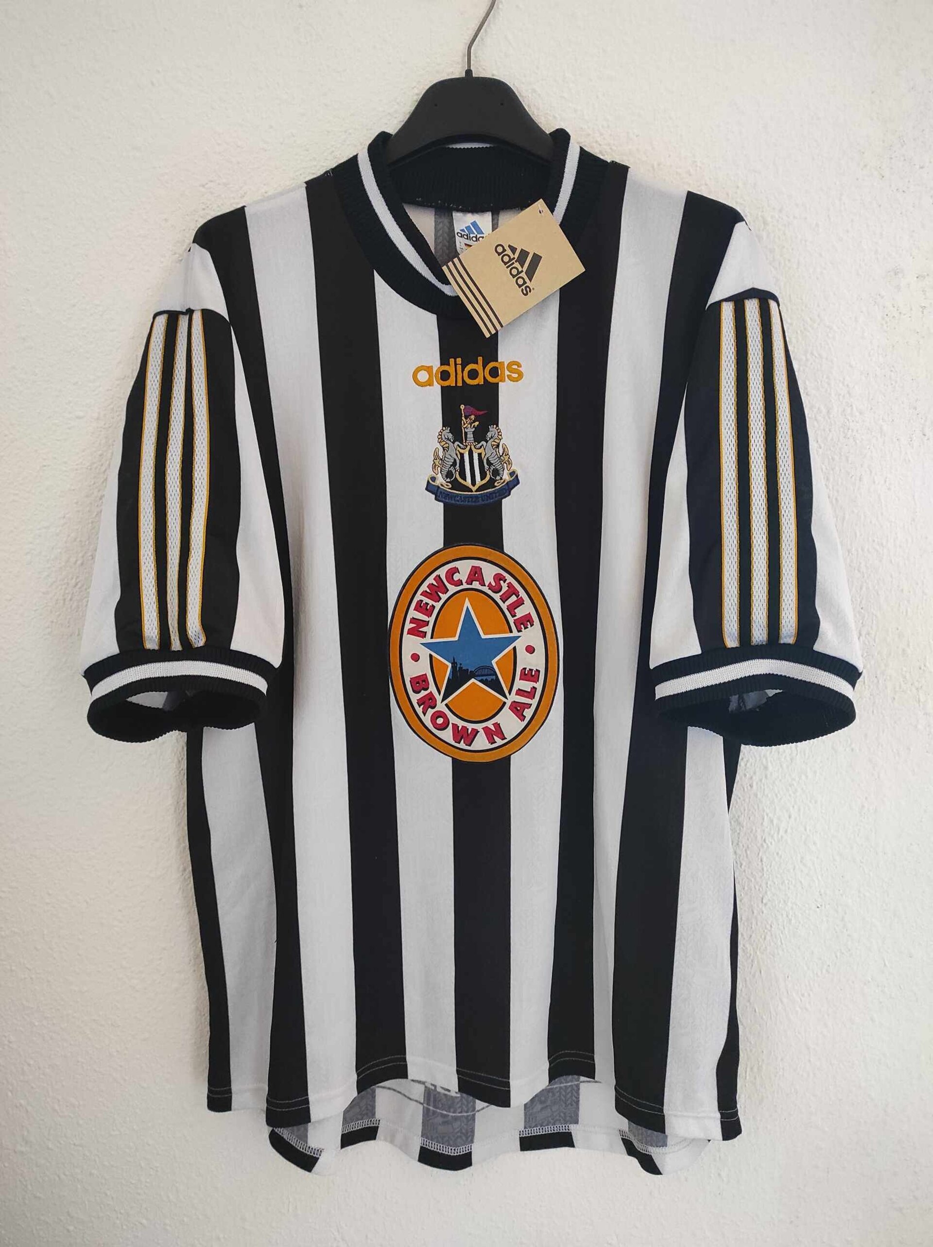 NEWCASTLE UNITED 1997-1998 BNWT L - 1
