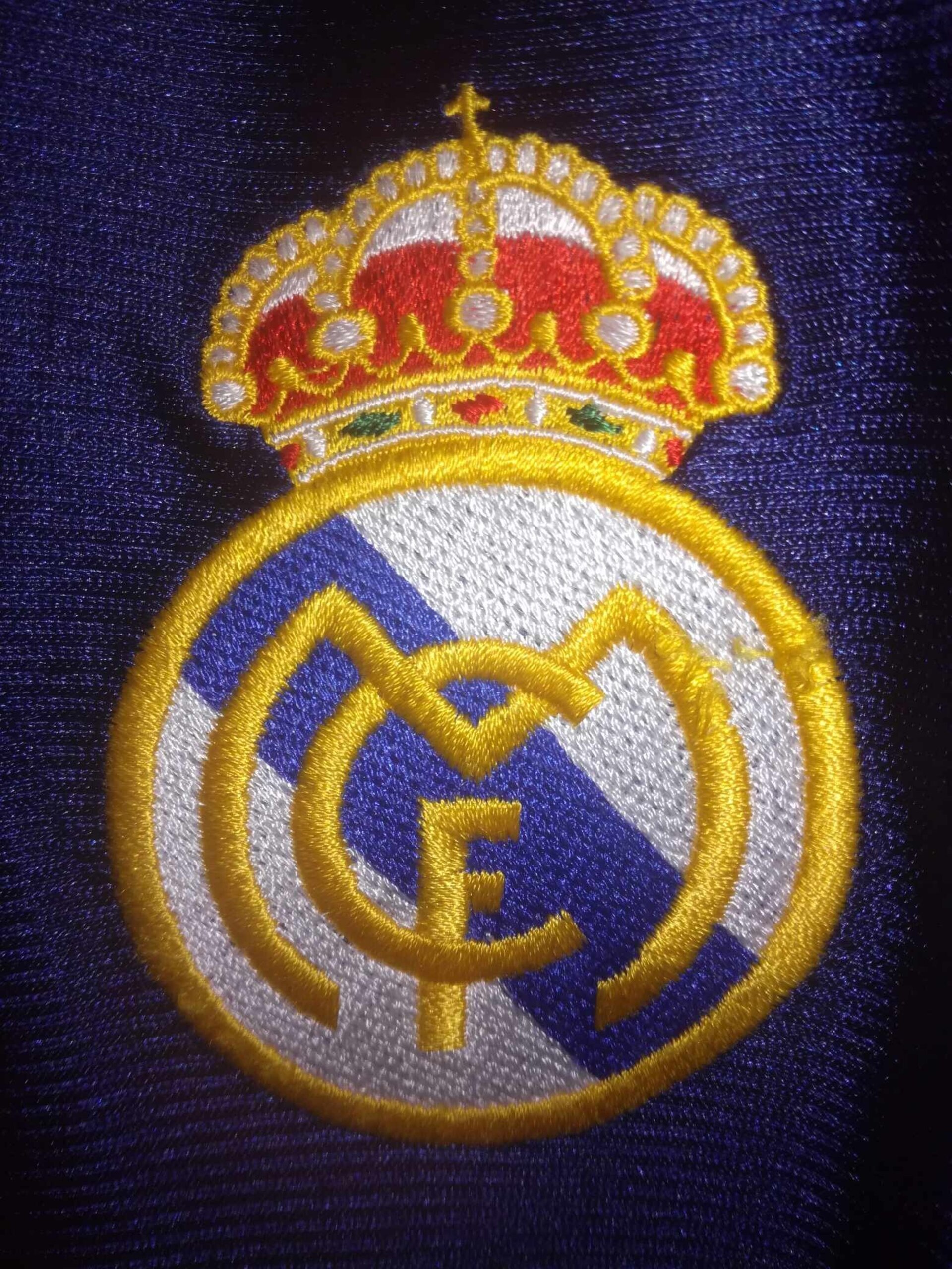 REAL MADRID 1998-1999 third L - 7