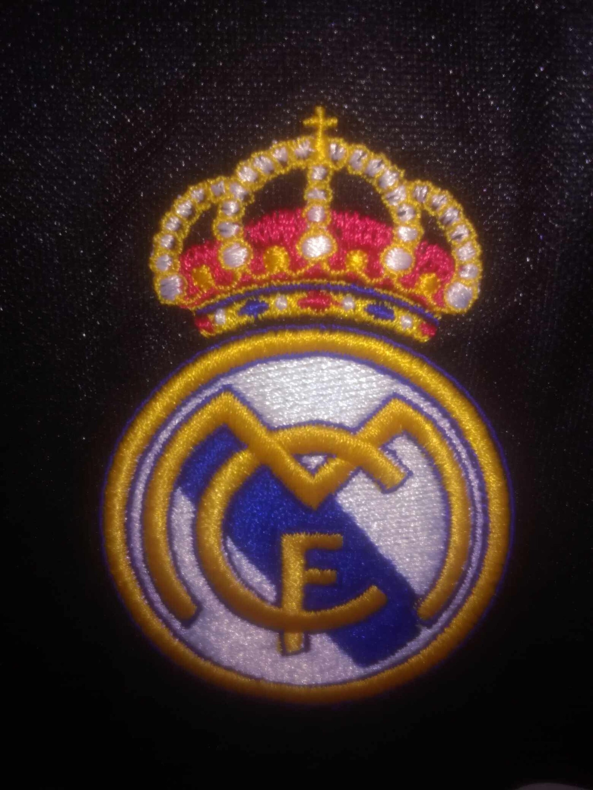 REAL MADRID 2004-2005 BNWT L - 4