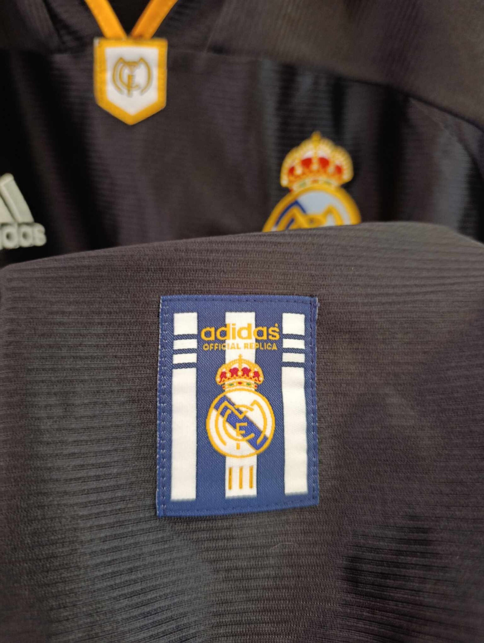 REAL MADRID 1999-2000 away L - 5