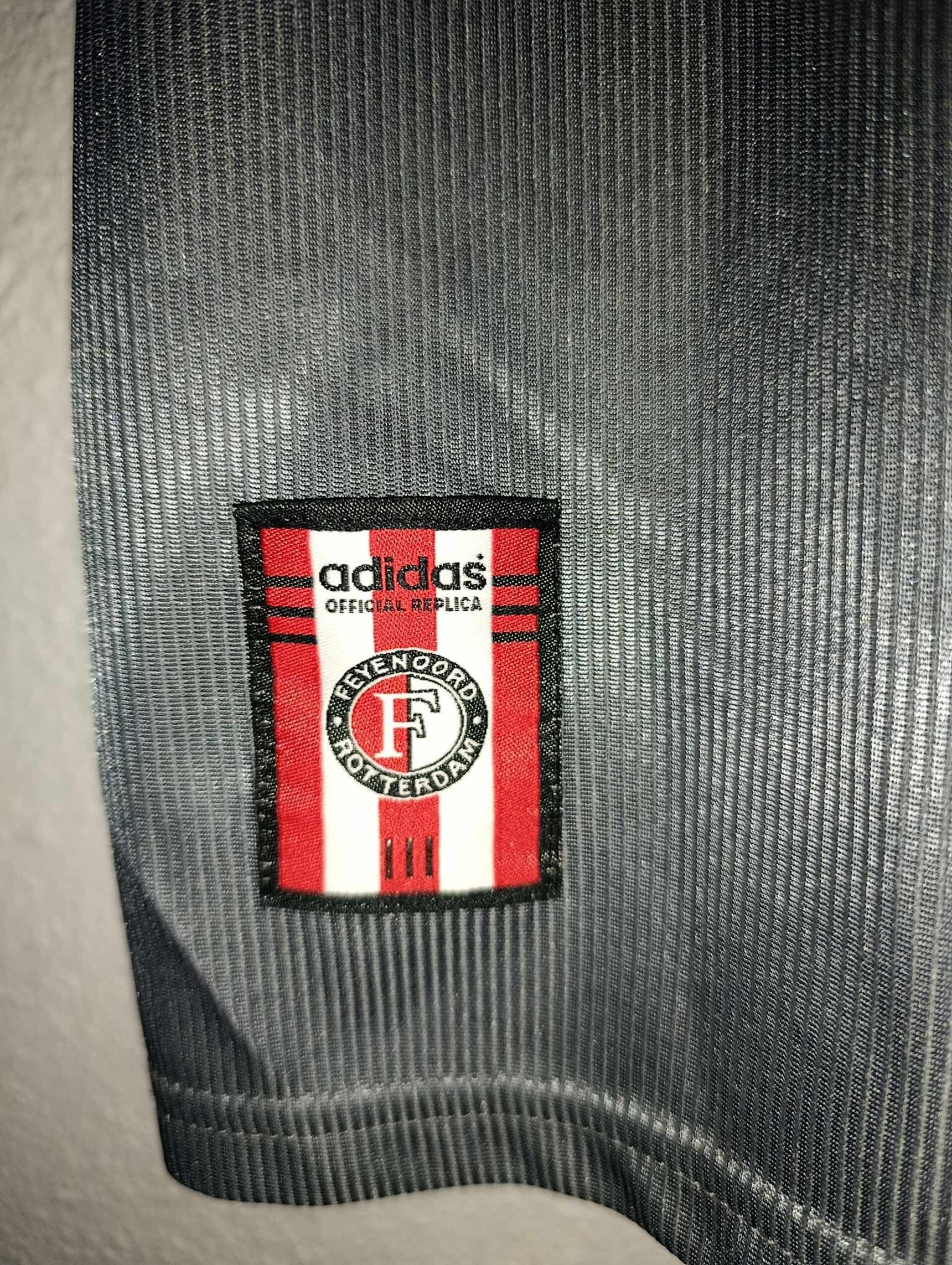 FEYENOORD 1999-2000 away L - 4