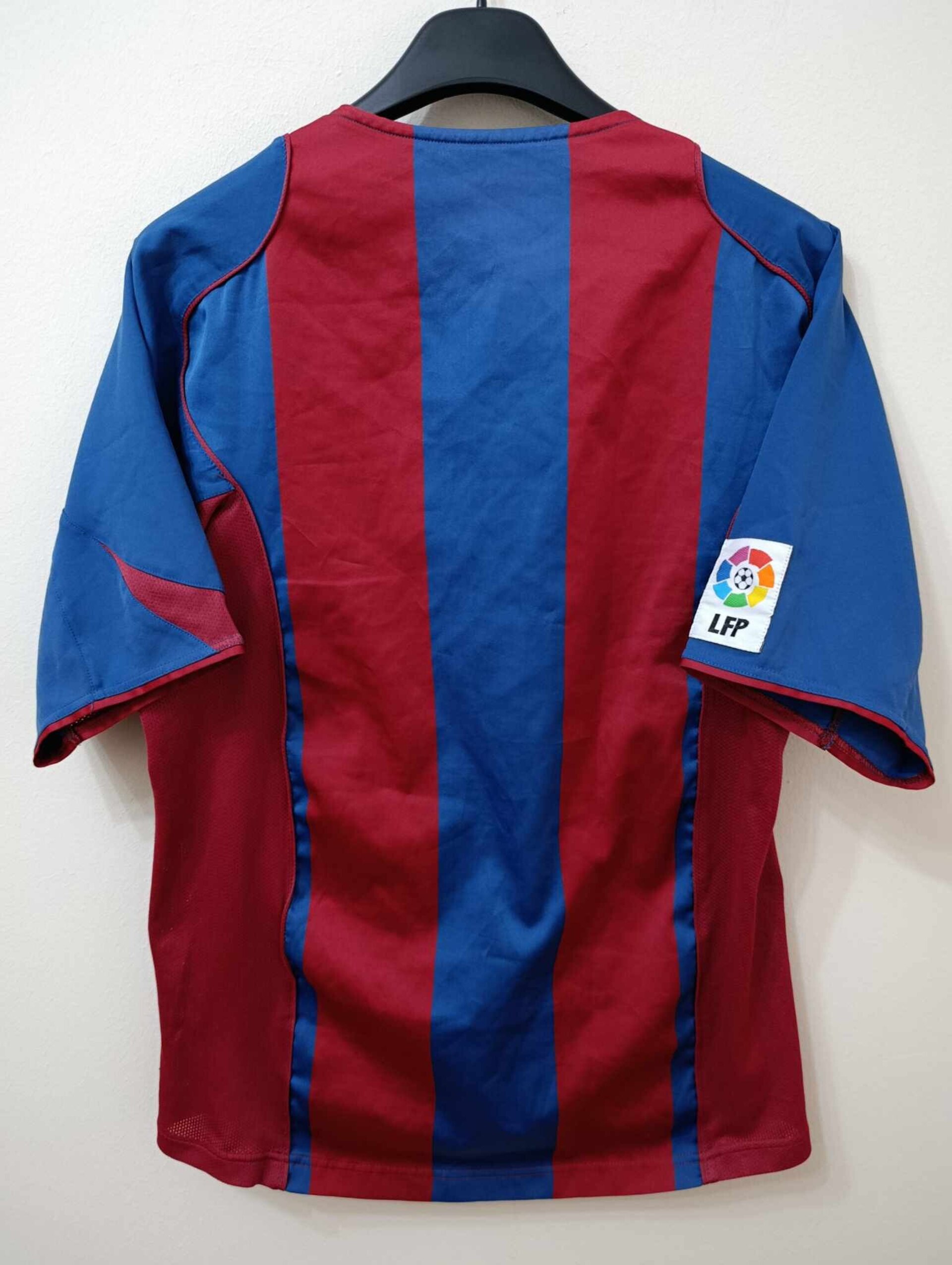 FC BARCELONA 2004-2005 Total 90 S - 7