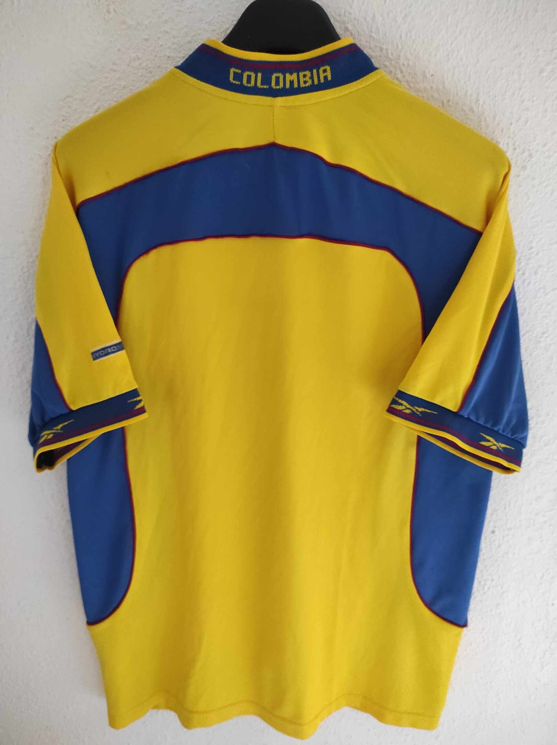 COLOMBIA 2001 S - 6