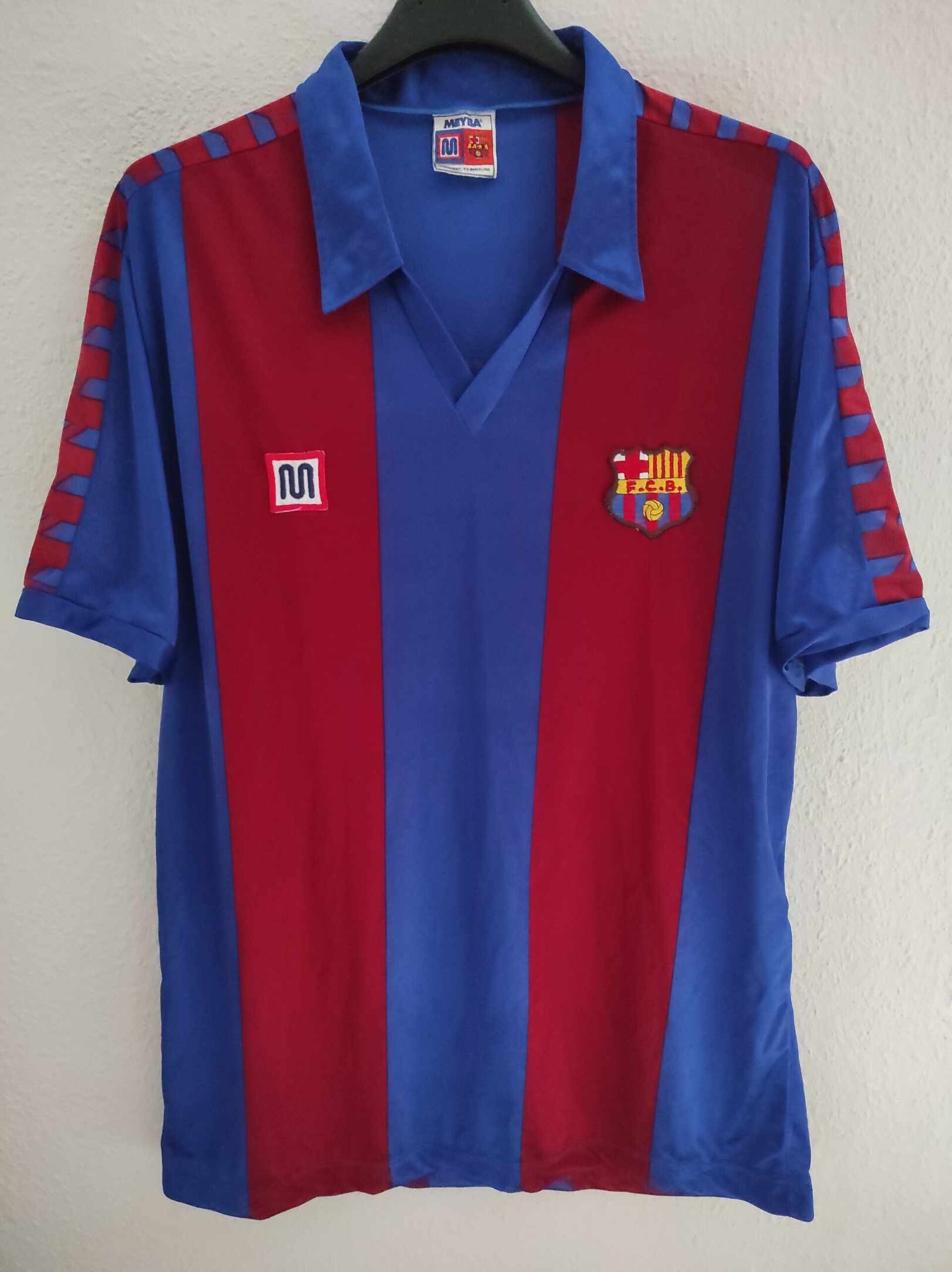 FC BARCELONA 1981-1982 number 9 XG - 1